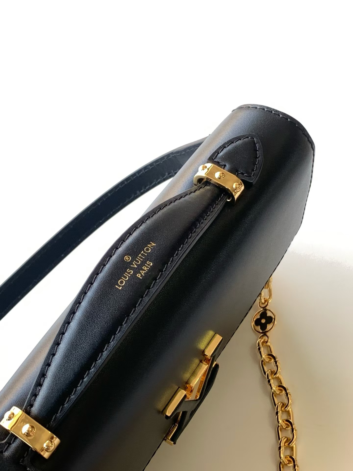 Louis Vuitton Capucines Wallet On Chain M12143 - Image 5