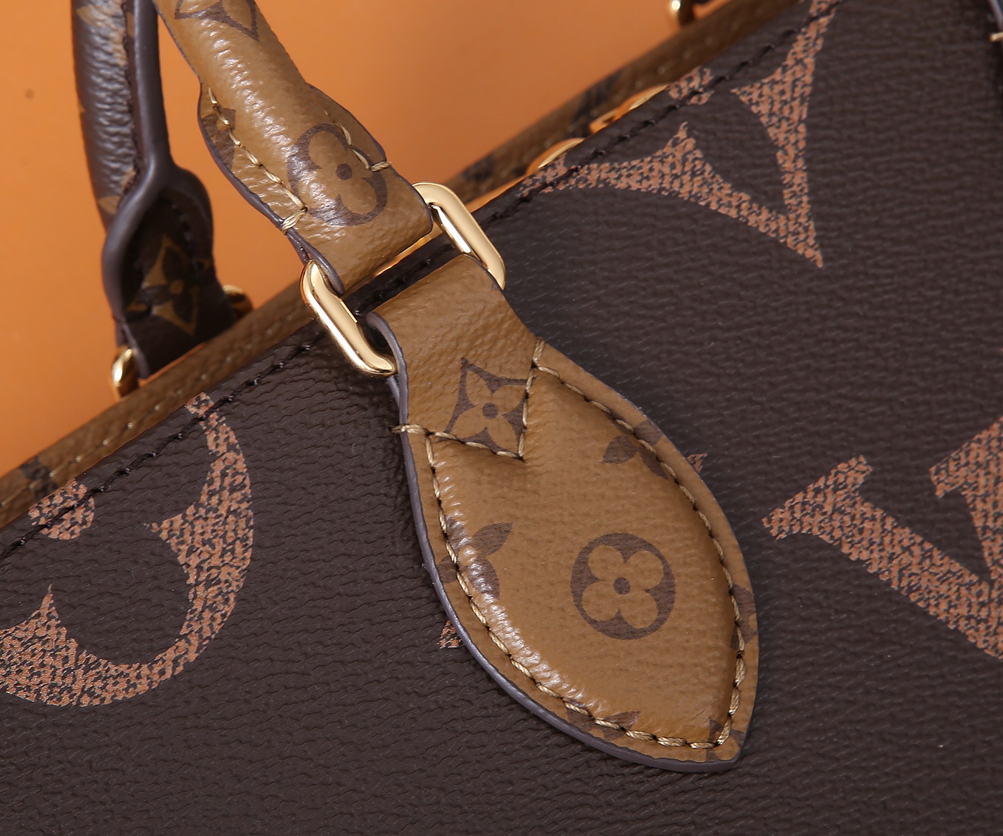 Louis Vuitton OnTheGo East West Tote Bag - Image 5