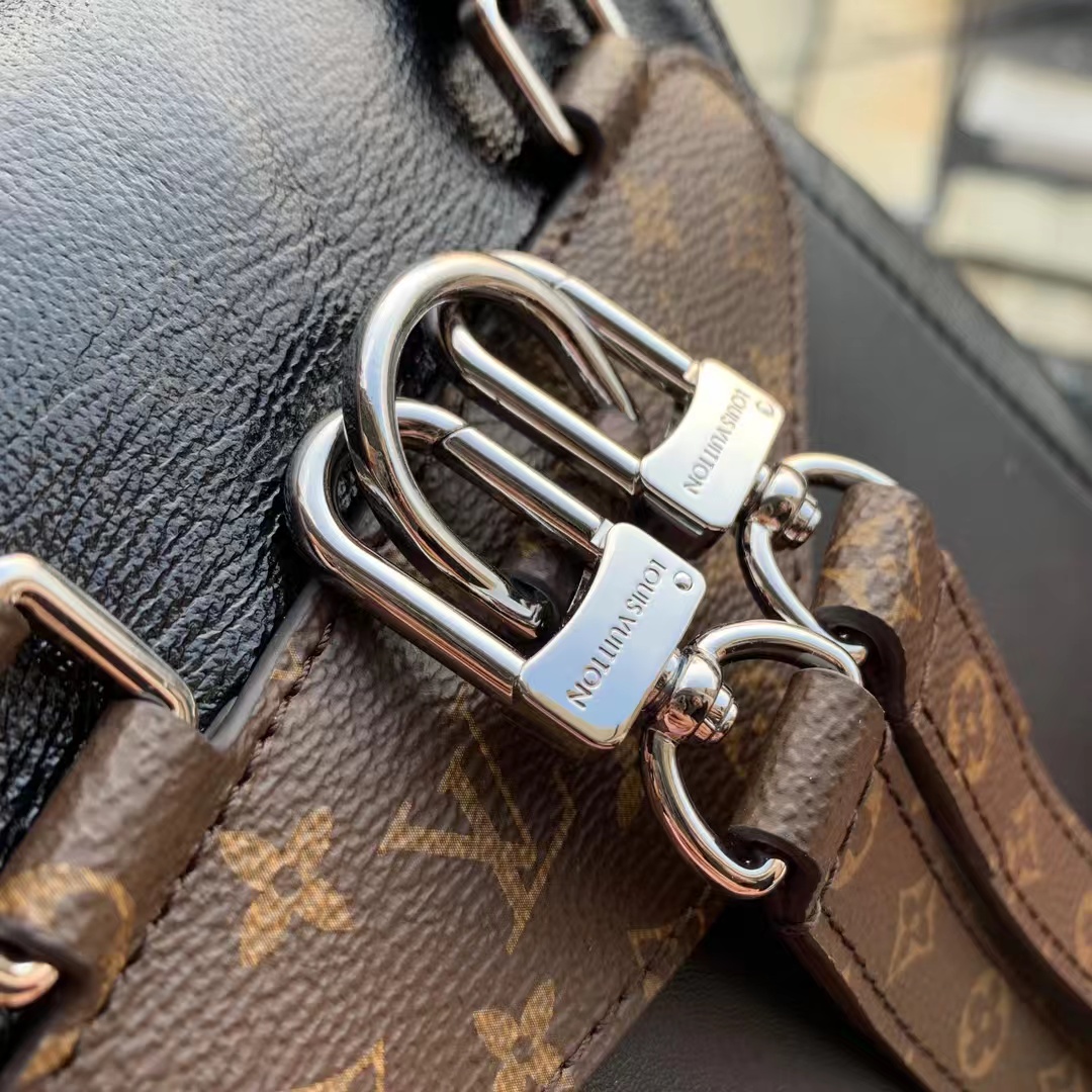 Louis Vuitton Montsouris Small Backpack - Image 5