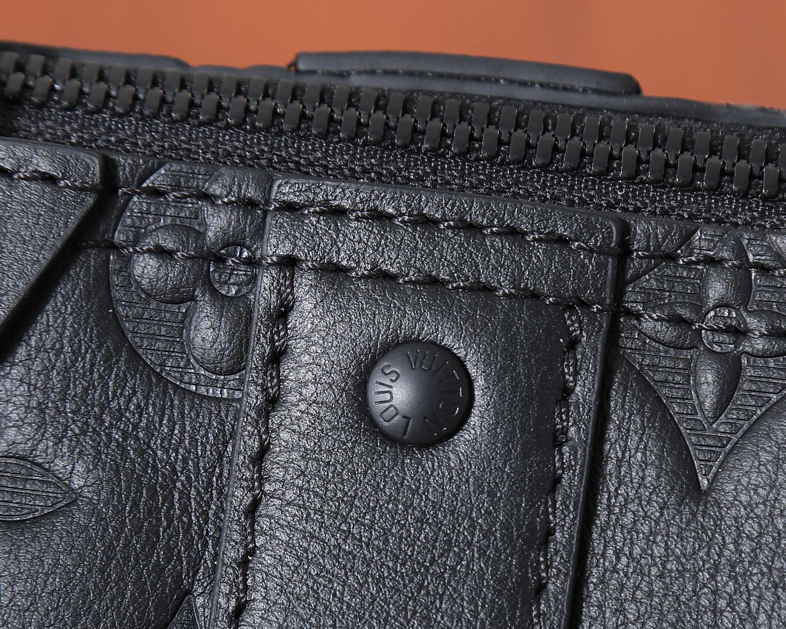 Louis Vuitton City Keepall M26750 in Monogram Shadow Leather - Image 5