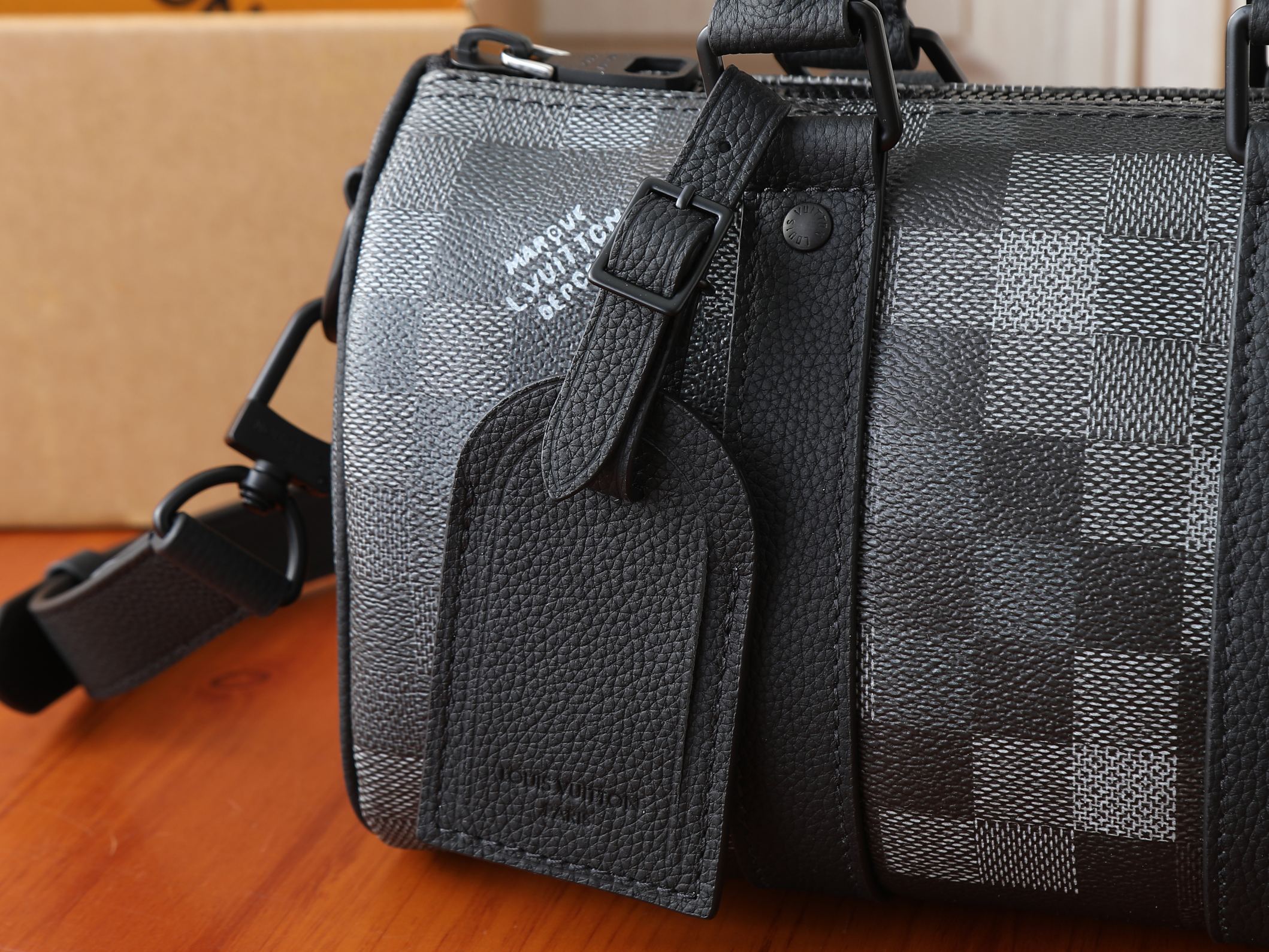 Louis Vuitton Keepall Bandouliere 25 Damoflage Black Shoulder Bag - Image 5
