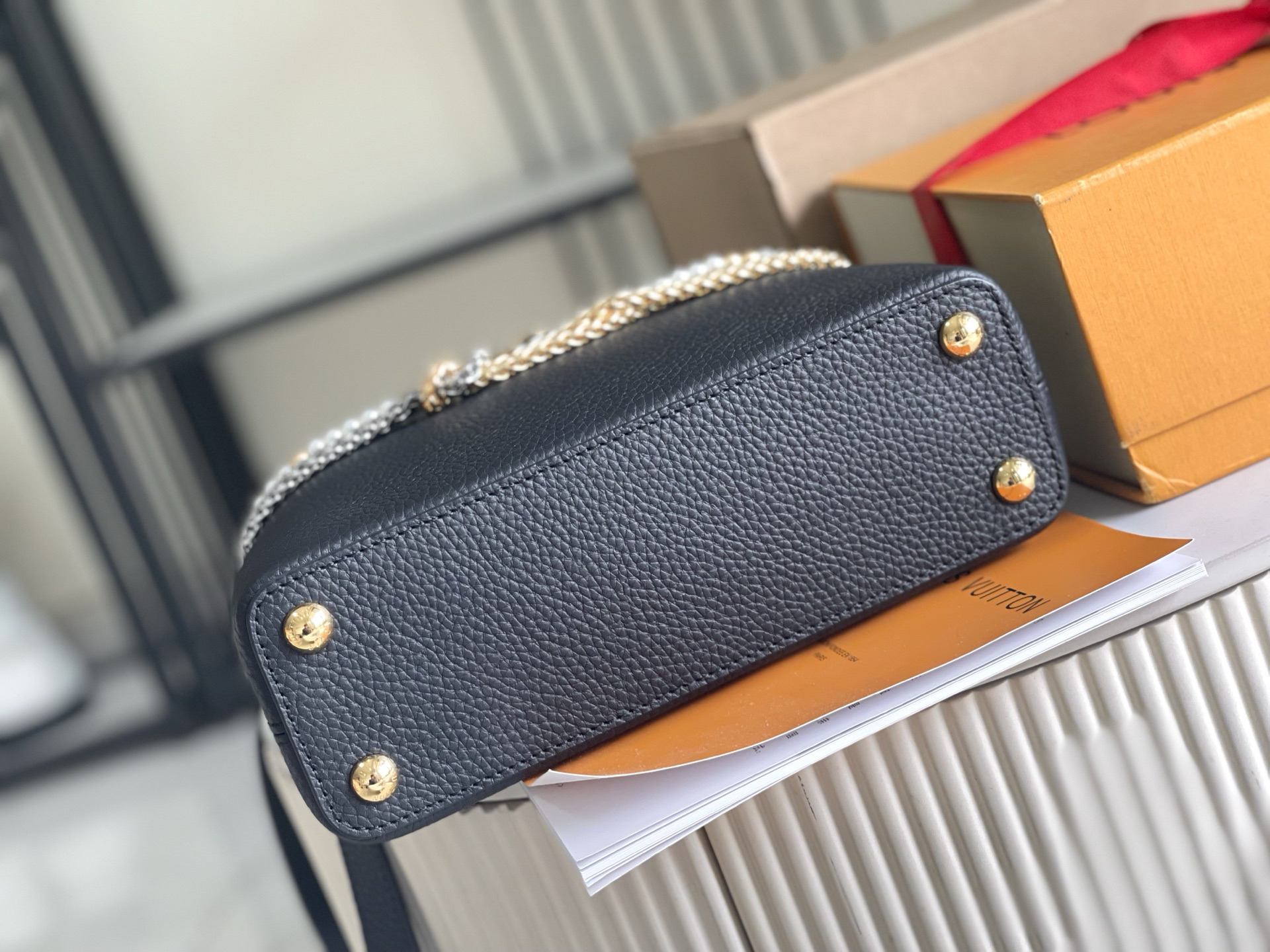 Louis Vuitton Capucines BB Handbag - Image 5