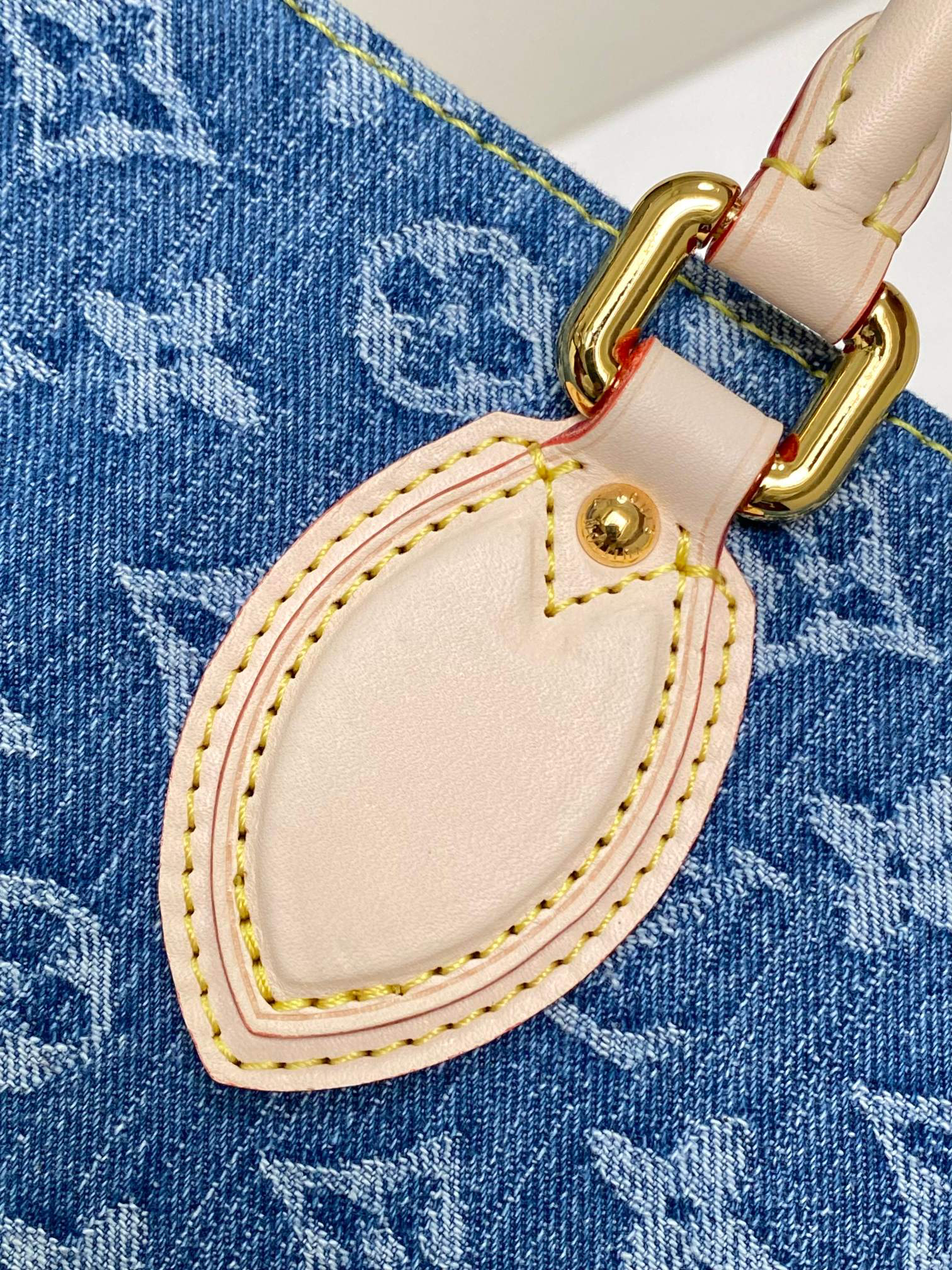 Louis Vuitton Onthego MM Denim Tote Bag - Image 5