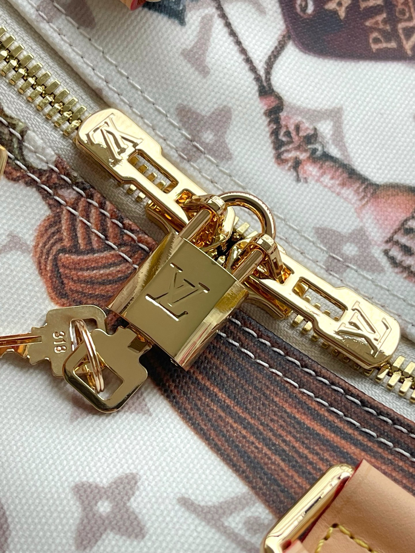 Louis Vuitton Keepall Bandoulière 45 Travel Bag - Image 5