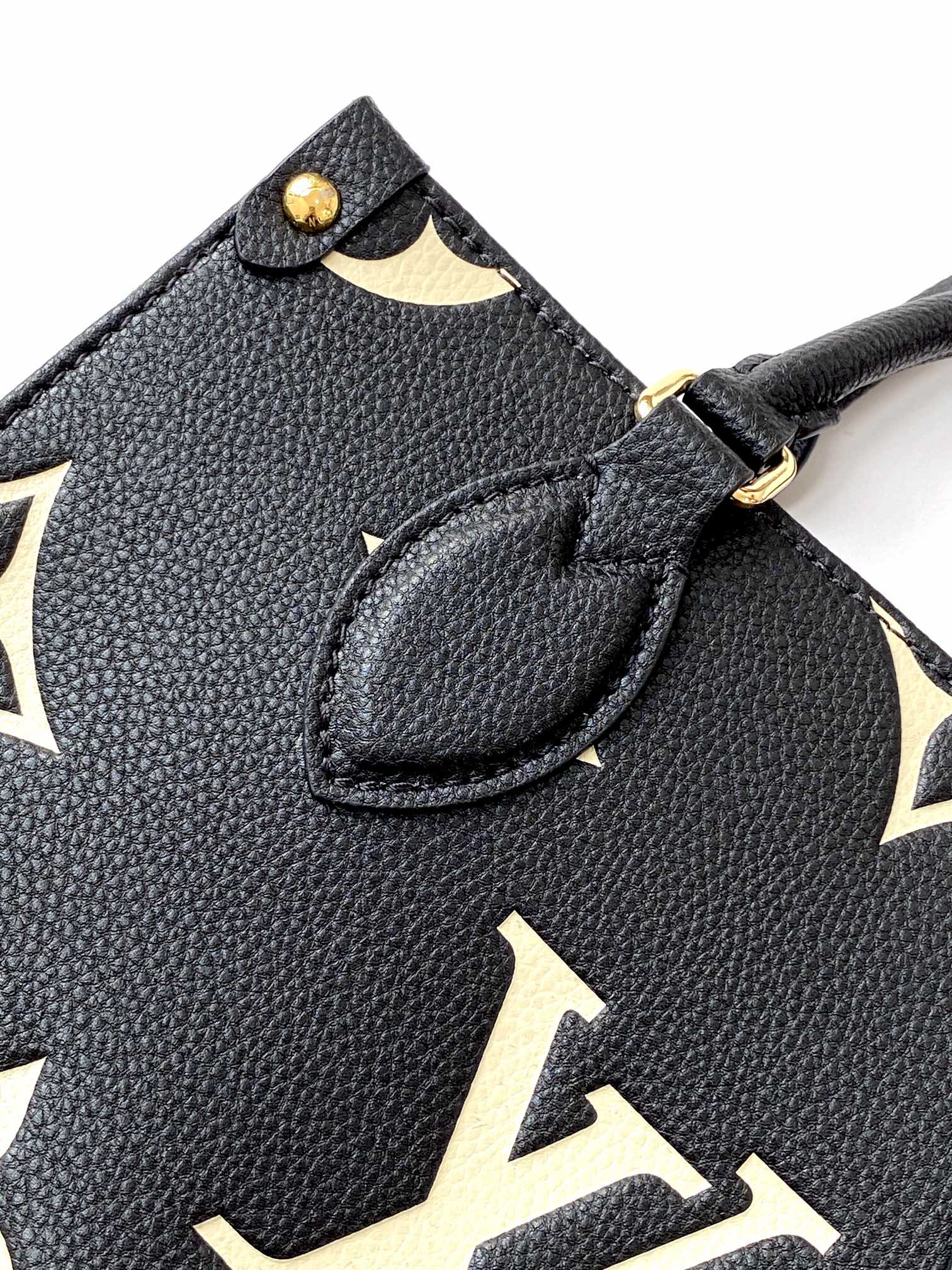 Louis Vuitton Onthego Small Tote Bag M45659 - Image 5