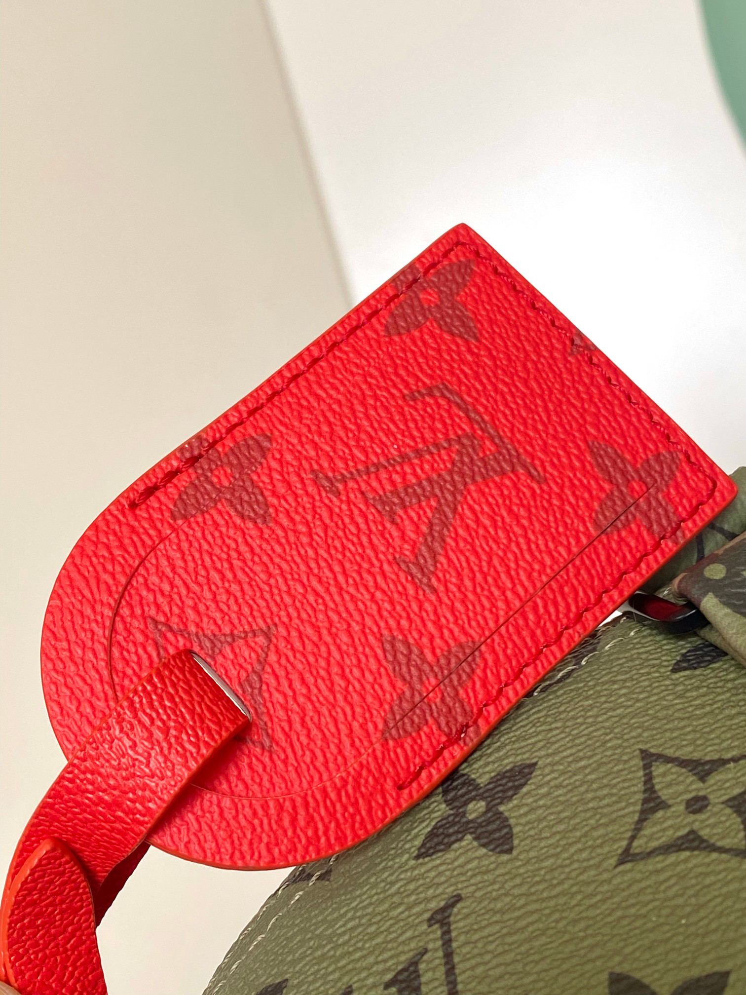 Louis Vuitton Keepall Bandoulière 55 Monogram Tones Travel Bag - Image 5