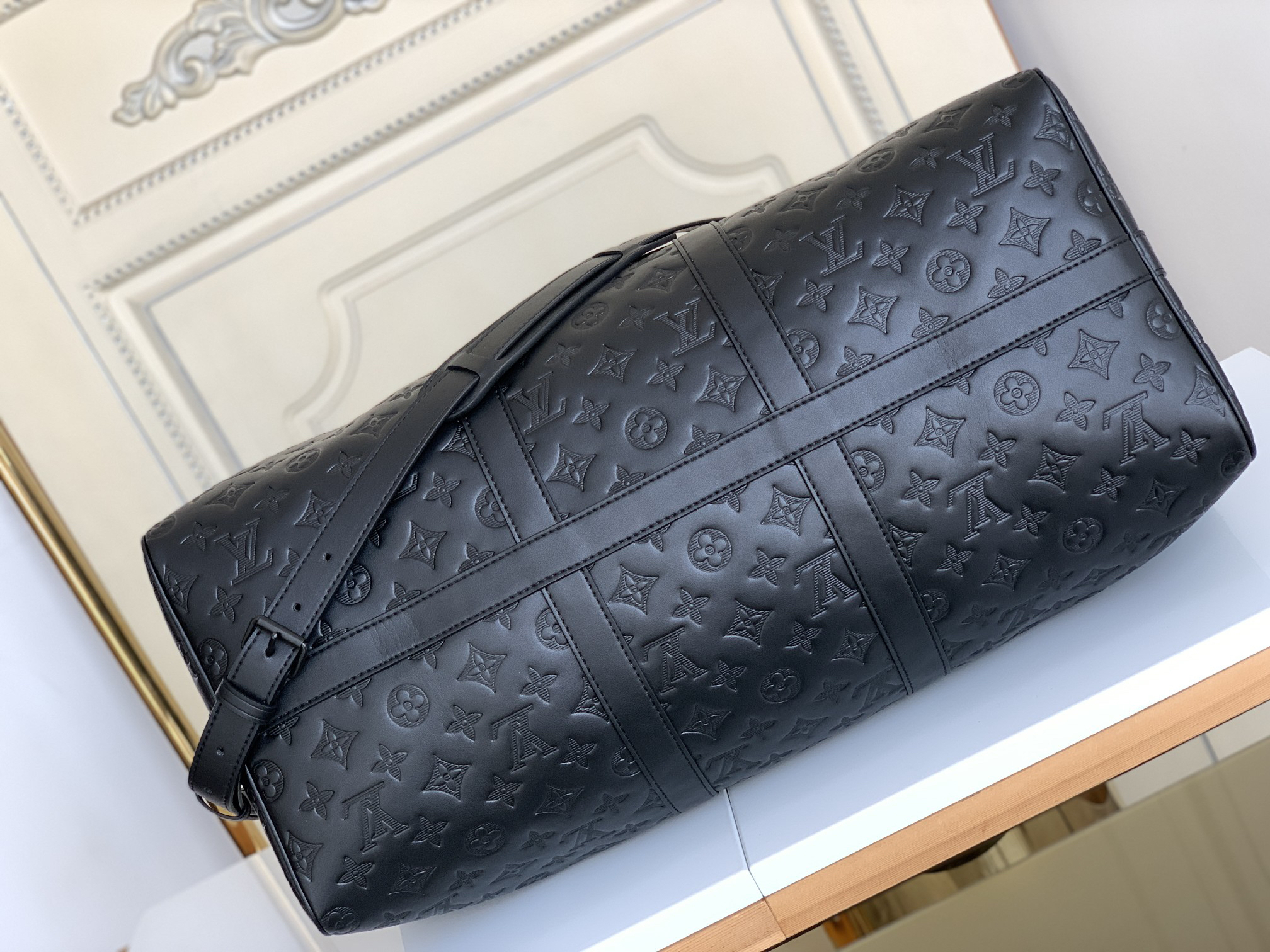 Louis Vuitton Keepall Bandoulière 50 Travel Bag - Image 5