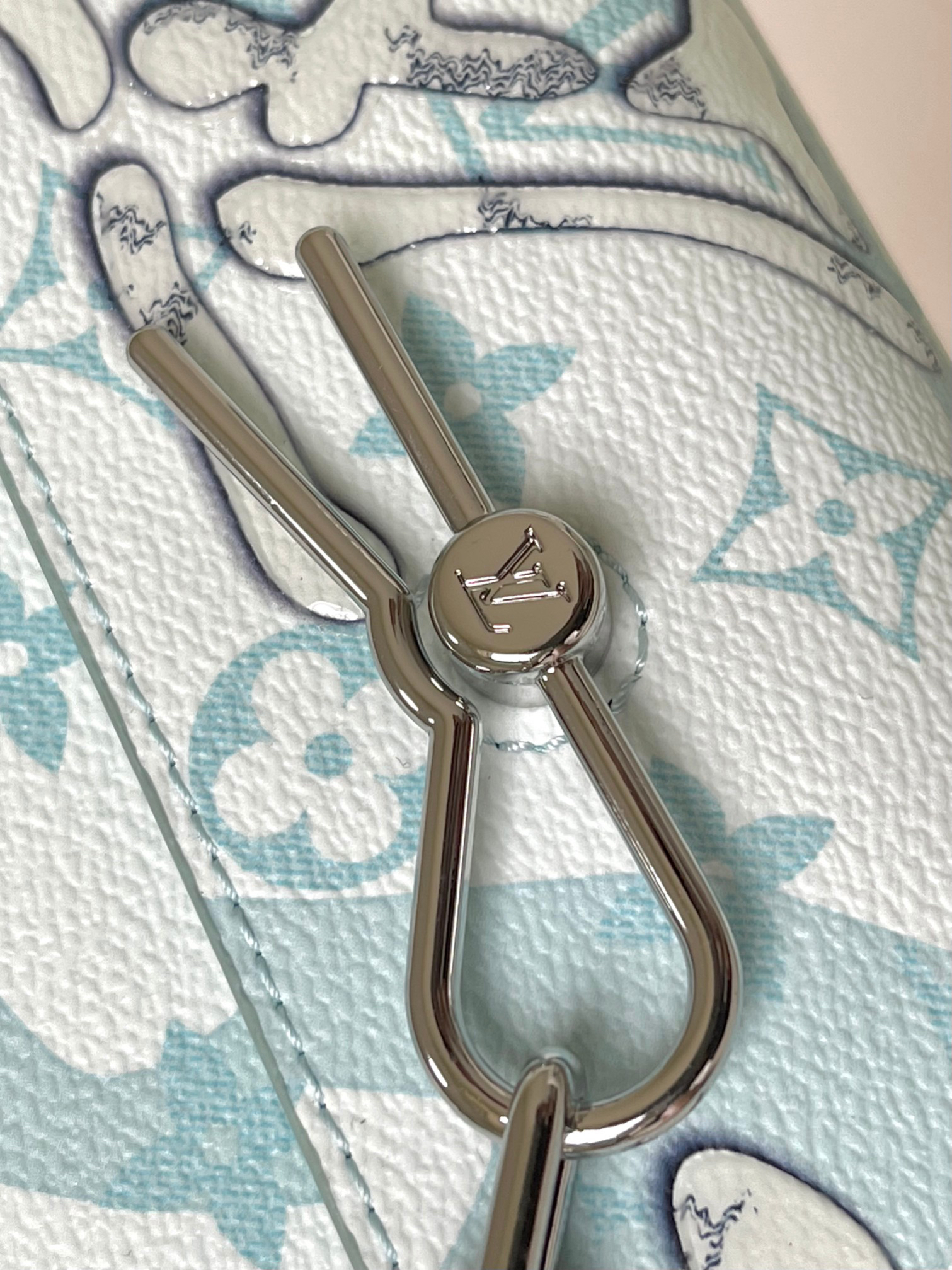 Louis Vuitton M22637 Steamer Mini Crossbody Bag in Monogram Aquagarden - Image 5