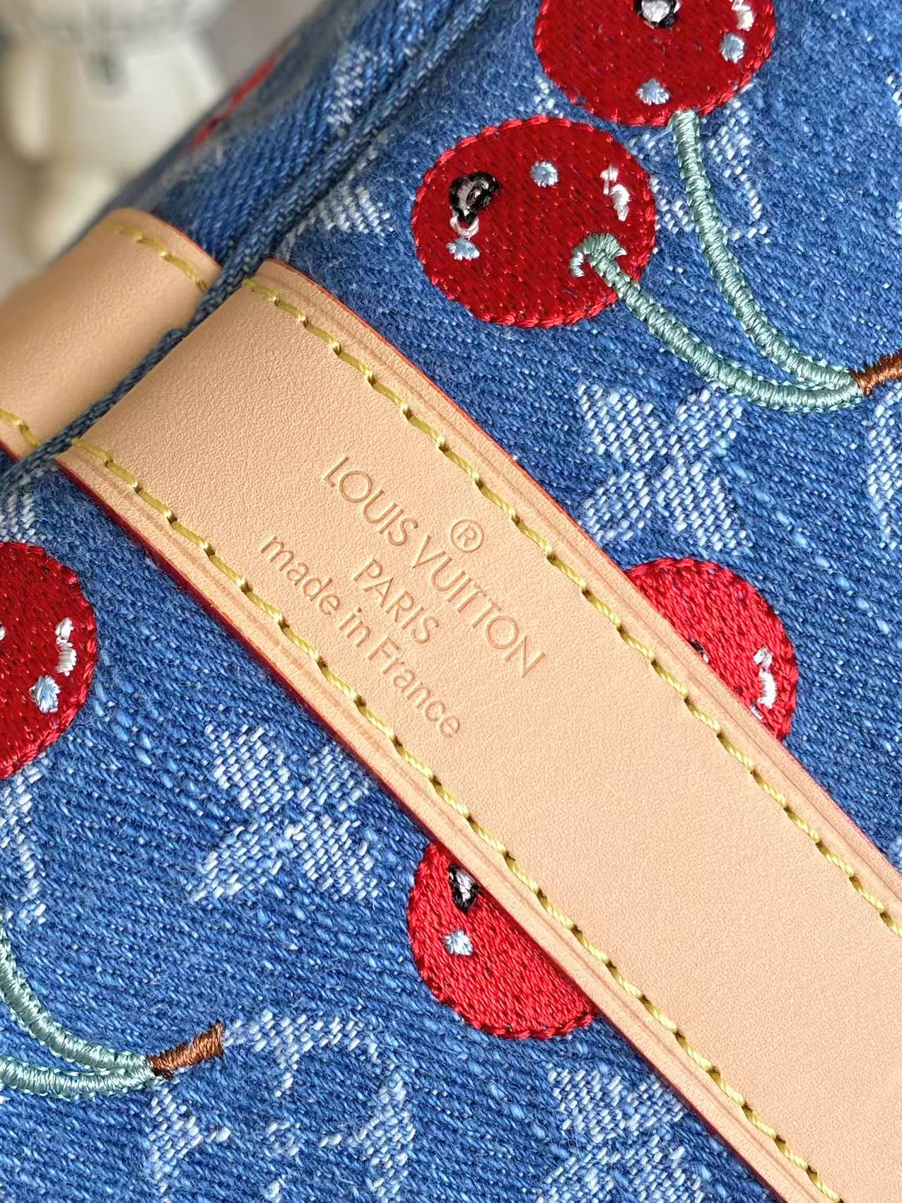 Louis Vuitton Keepall Bandoulière 45 Travel Bag in Monogram Denim with Cherry Embroidery - Image 5