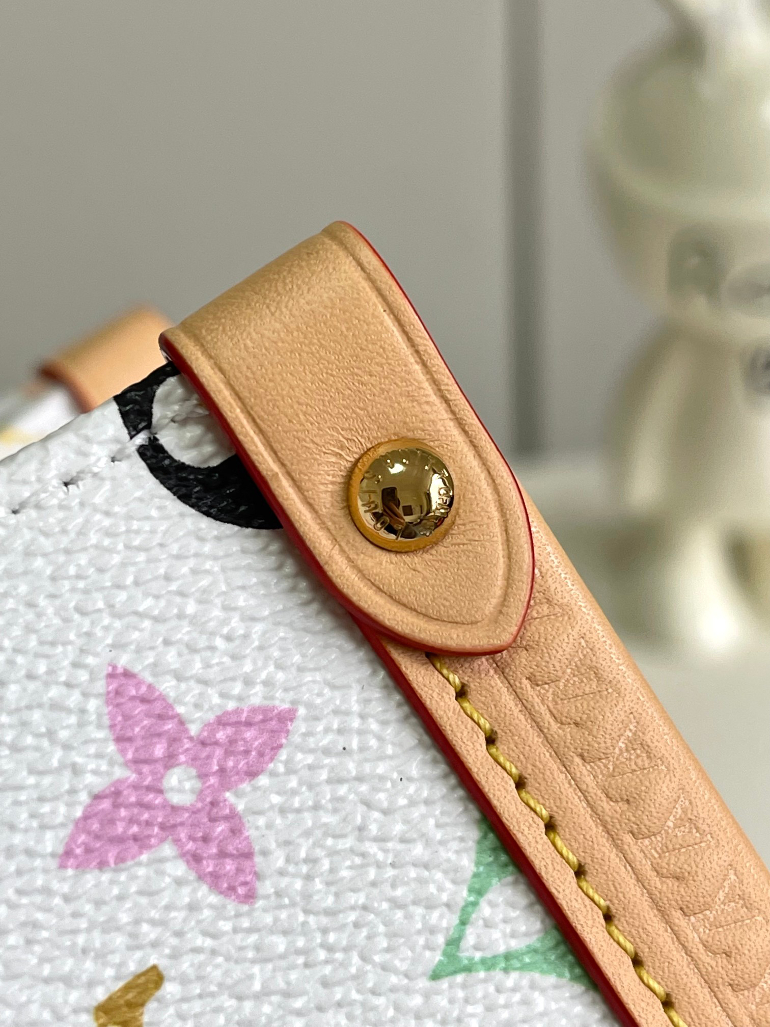 Louis Vuitton x Takashi Murakami OnTheGo MM Handbag - Image 5