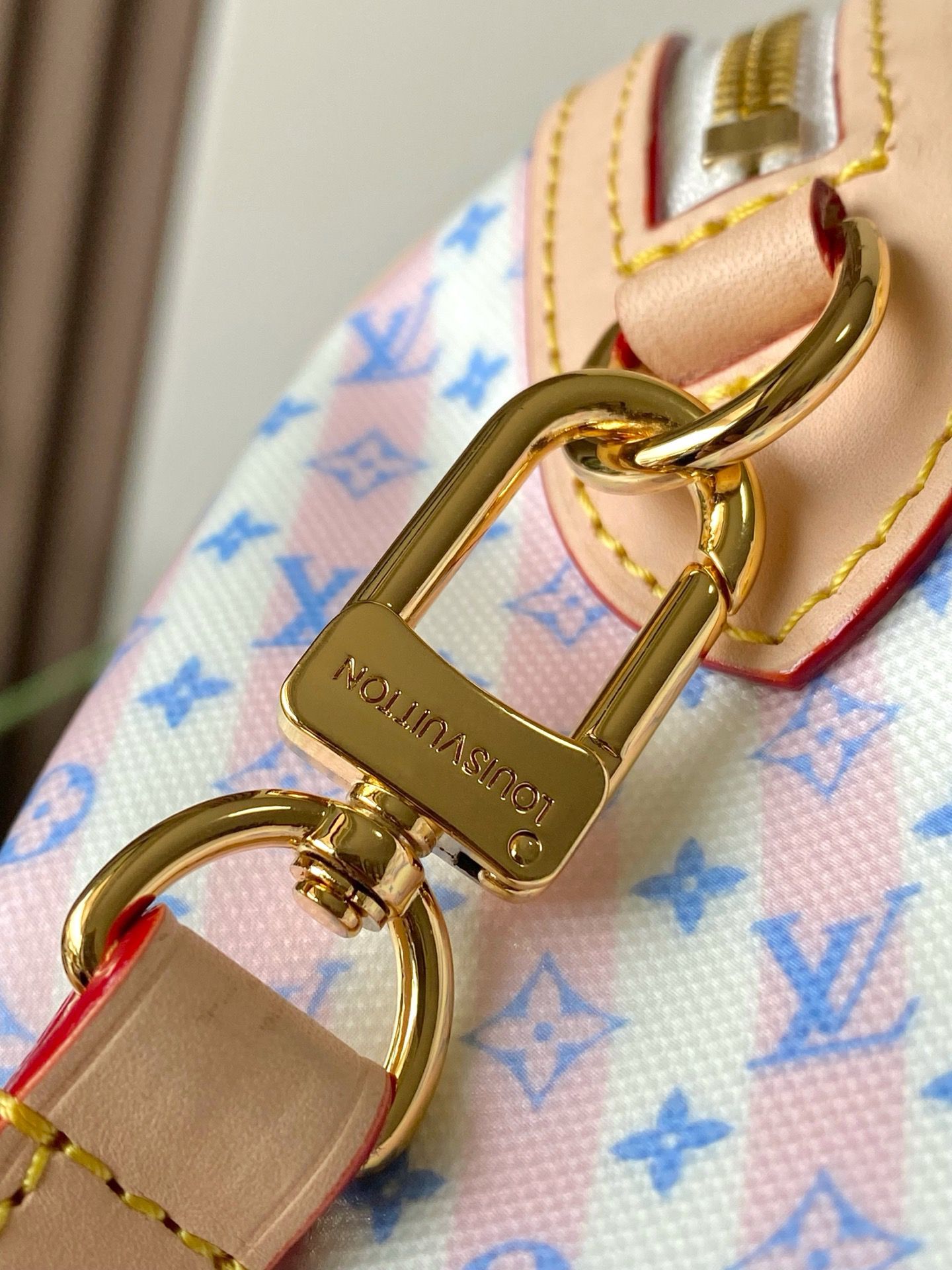 Speedy Bandoulière 20 Crossbody Bag, Pink, Model M28668 - Image 5