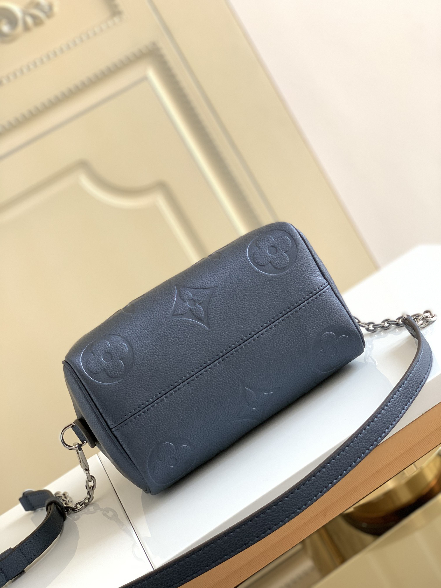 Louis Vuitton Speedy Bandoulière 20 Monogram Empreinte Leather Crossbody Bag - Image 5