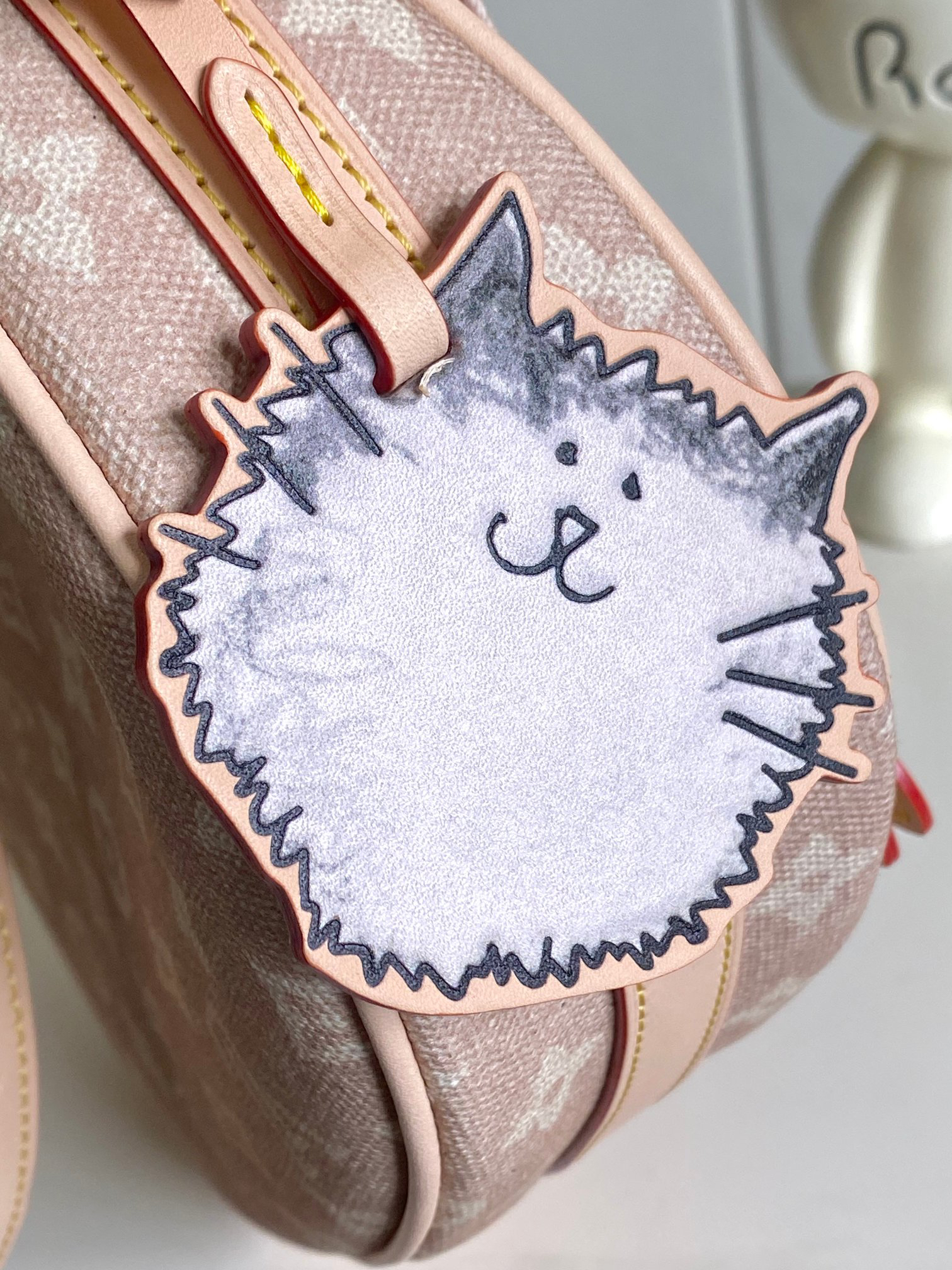 Louis Vuitton Escape Meowgram Canvas Crossbody Bag - Image 5