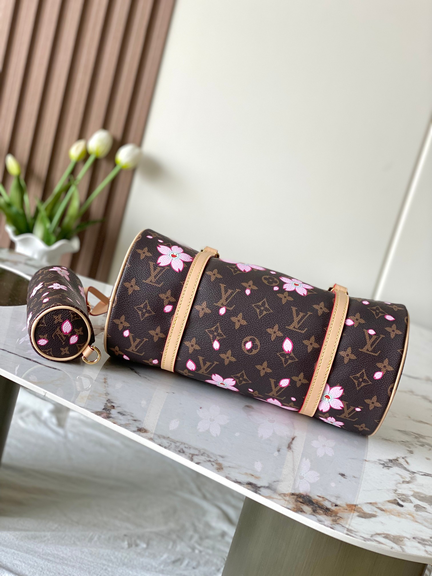 Louis Vuitton x Takashi Murakami Cowhide Shoulder Bag M13097 - Image 5