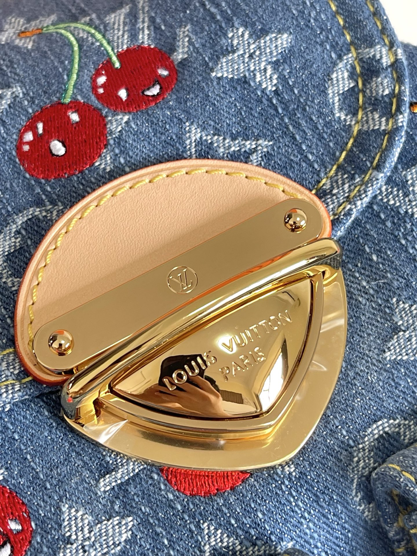 Louis Vuitton x Takashi Murakami Venice Double Shoulder Bag in Monogram Denim - Image 5