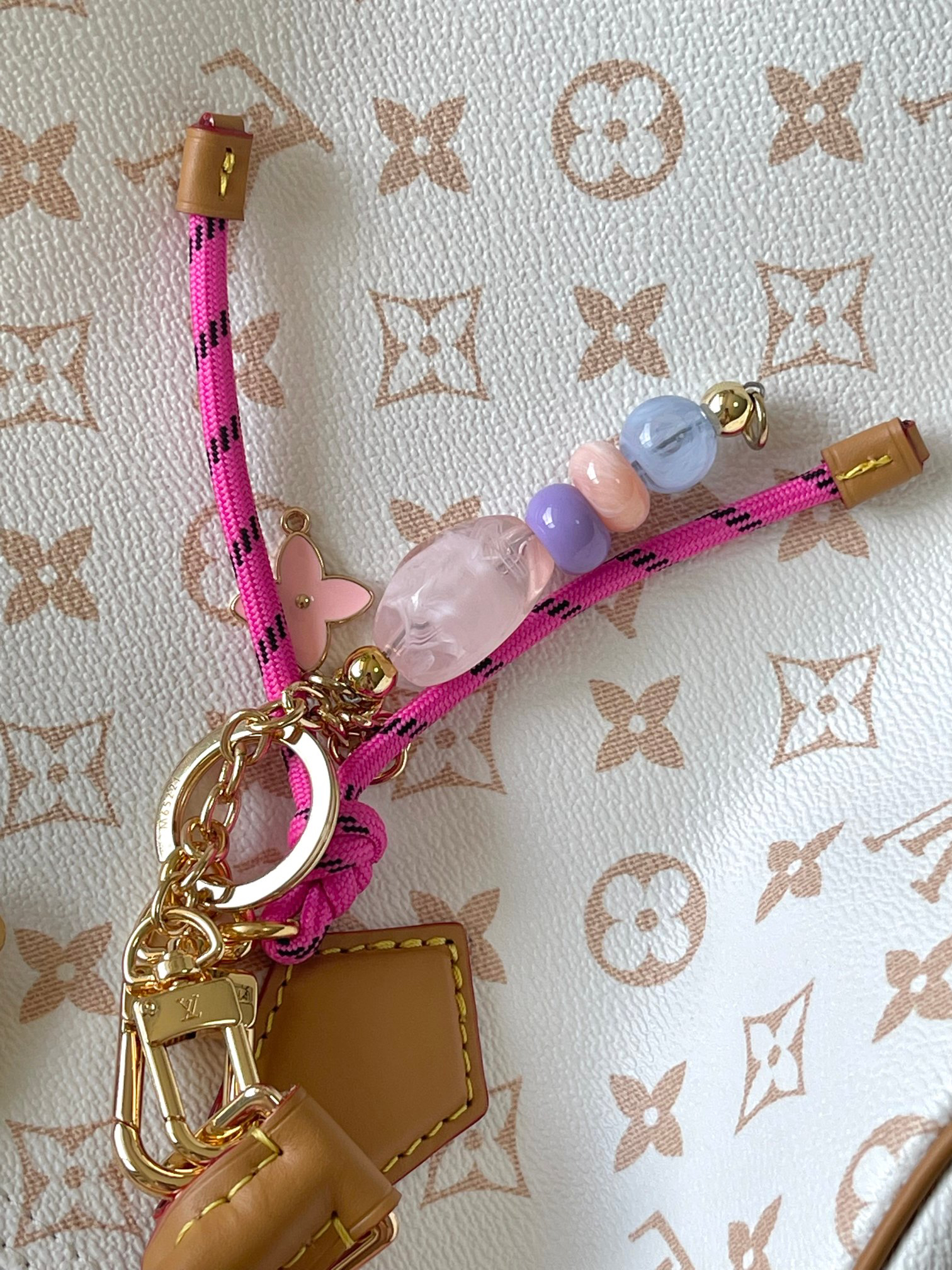 Louis Vuitton Speedy Soft 30 Boho Handbag - Image 5