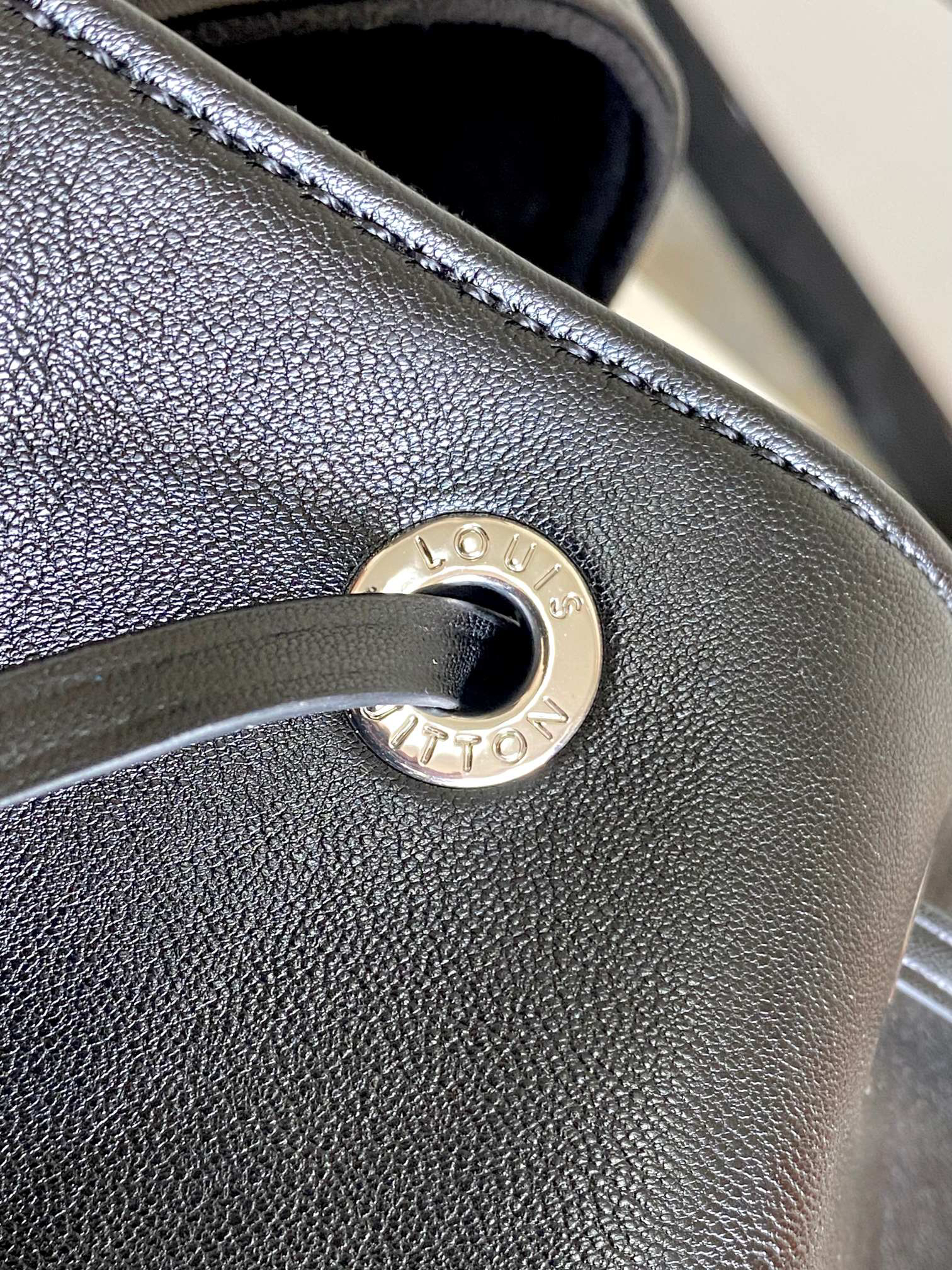 Louis Vuitton Montsouris Small Backpack M12587 - Image 5