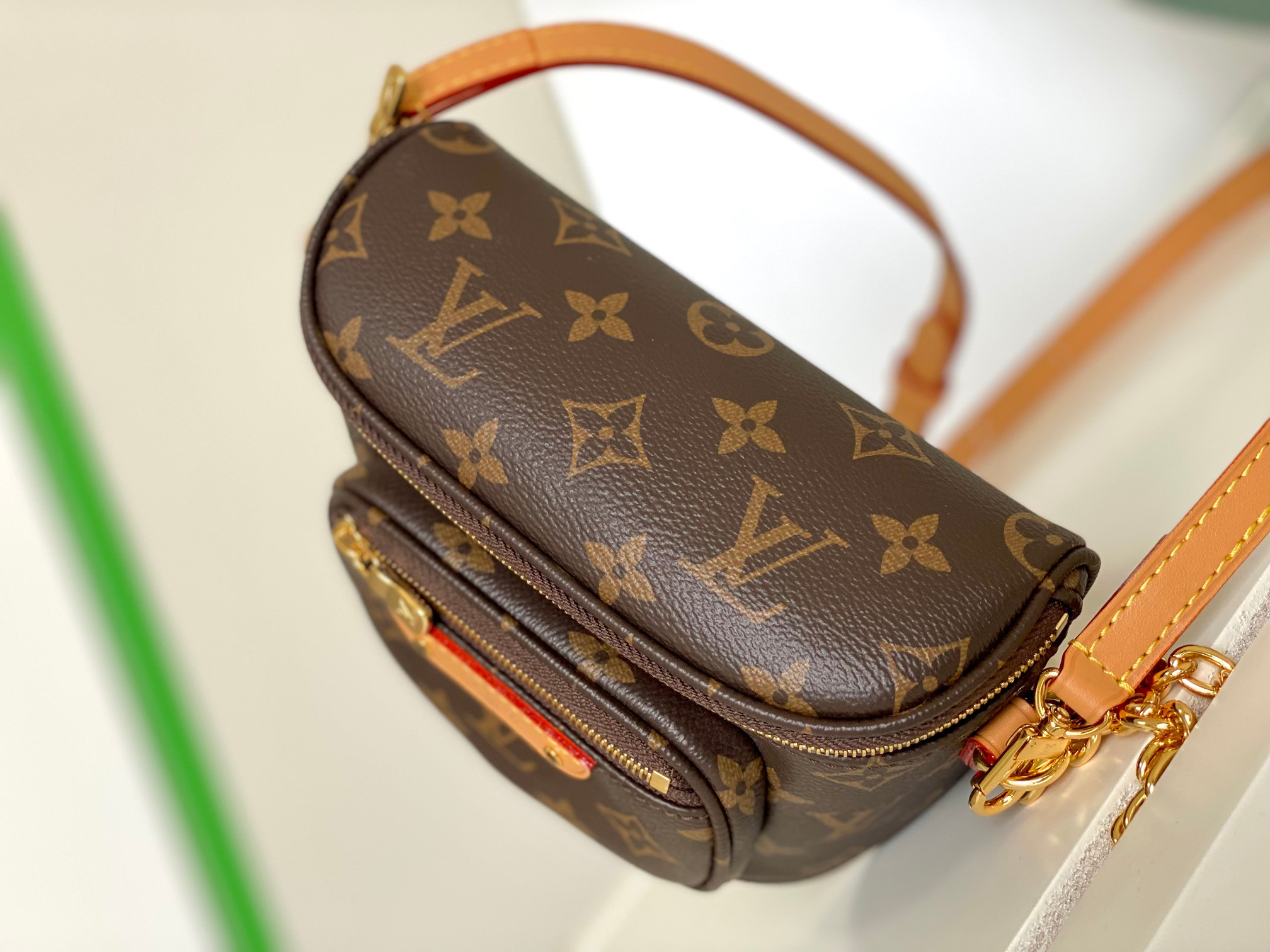 Louis Vuitton Mini Bumbag M82347 in Monogram Empreinte Leather - Image 5