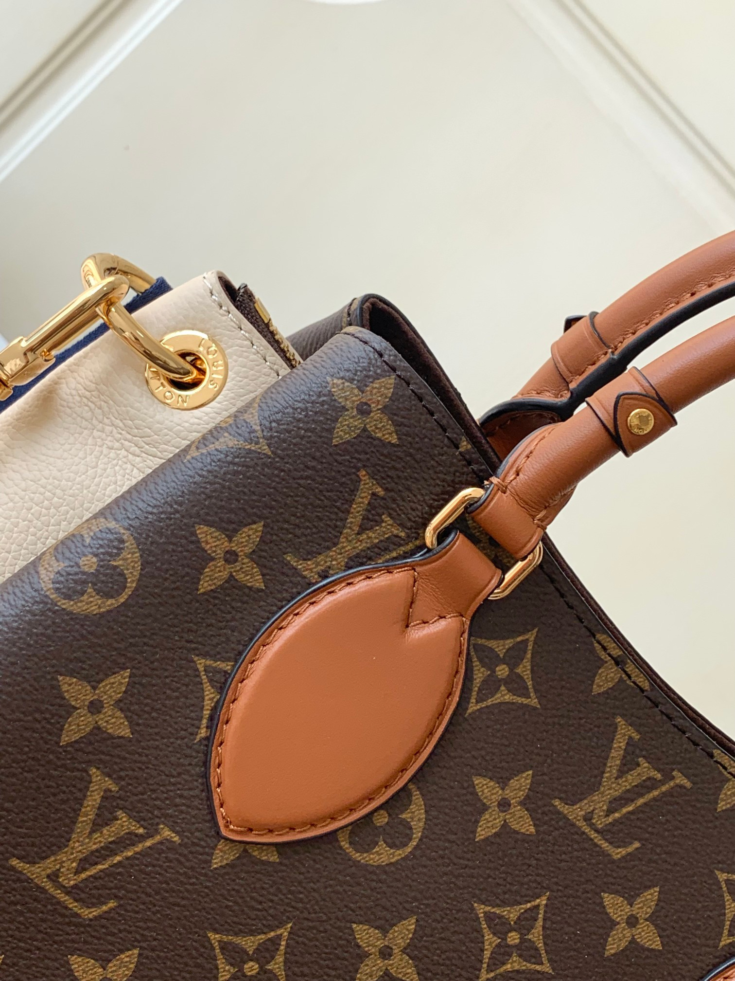 Louis Vuitton Opera BB Handbag M46495 / M46507 - Image 5