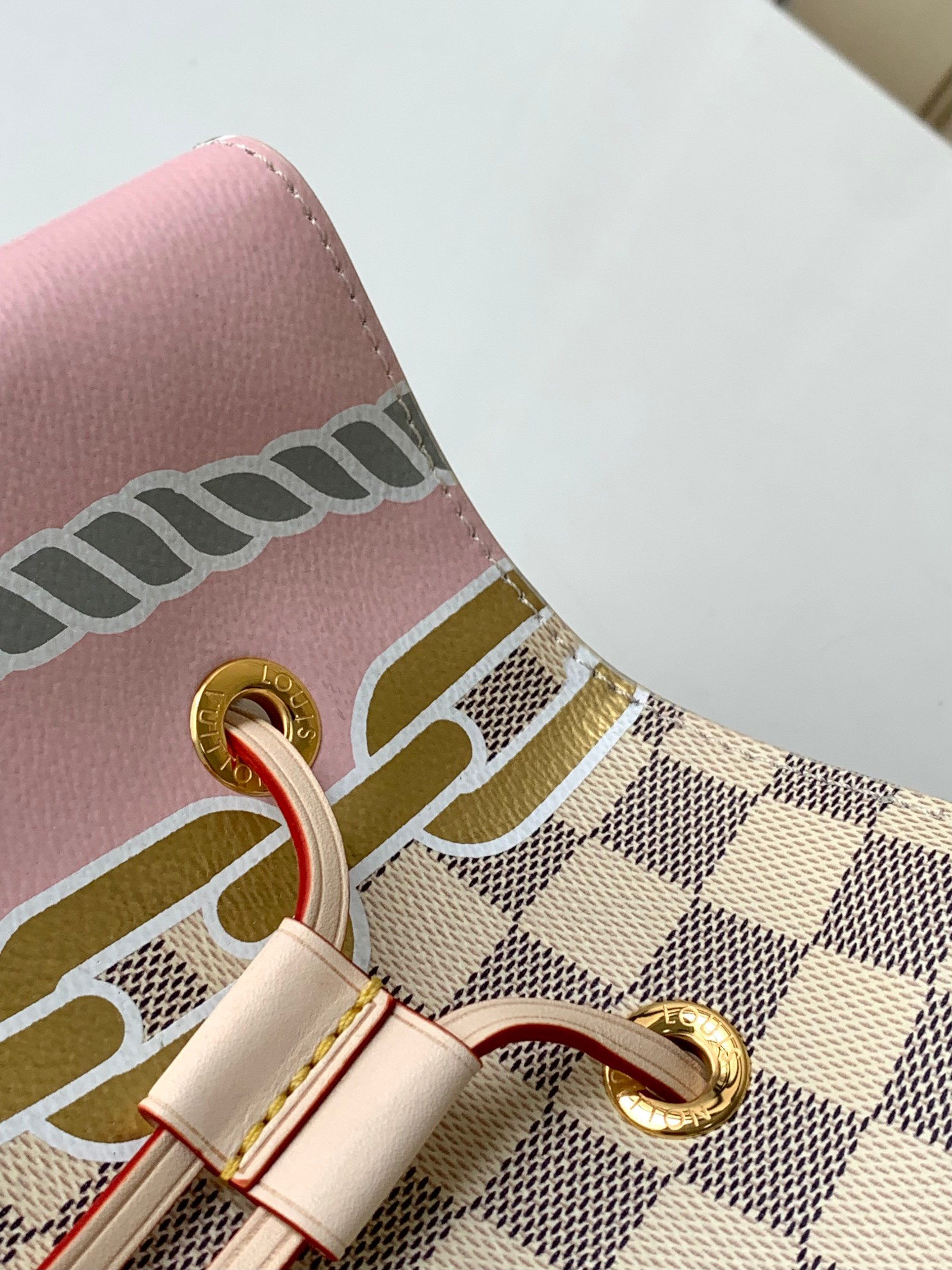 Louis Vuitton Neverfull White Checkerboard Printed Leather Tote Bag - Image 5