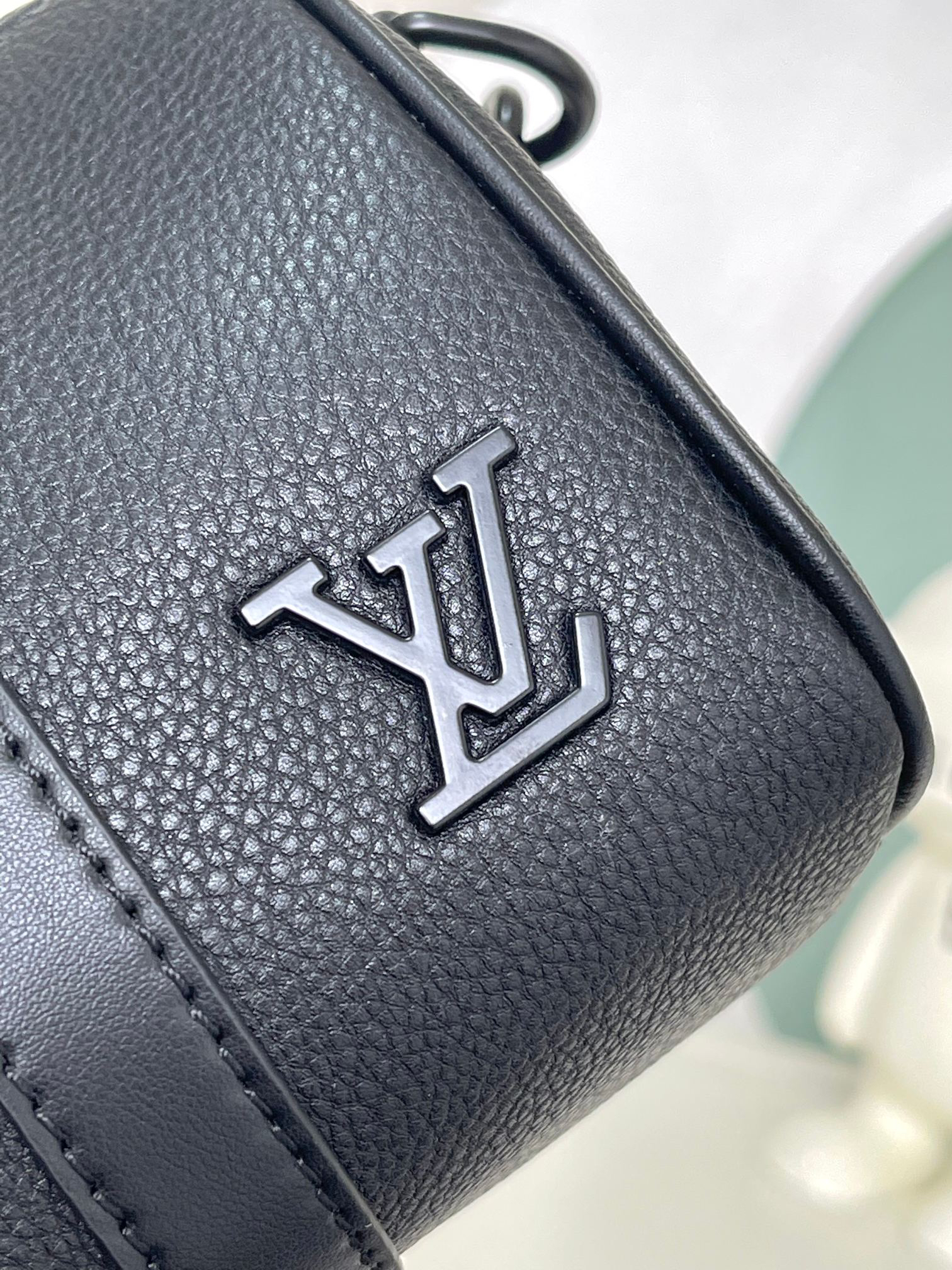 Louis Vuitton M80950 Keepall XS Aerogram Travel Bag - Image 5