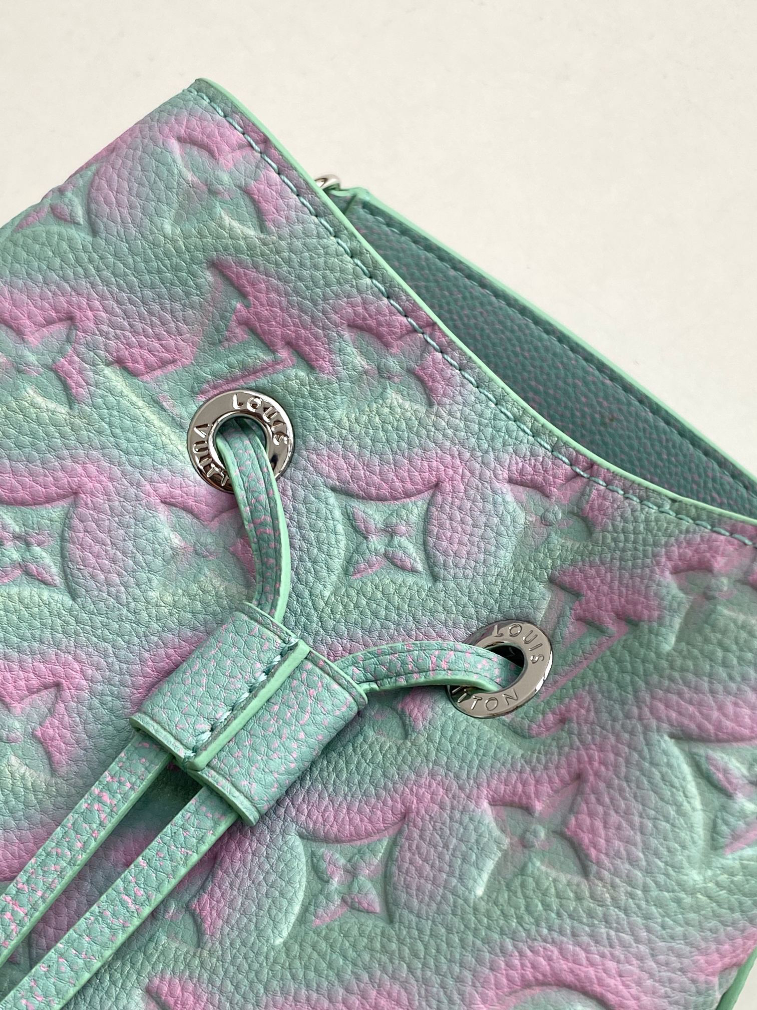 Louis Vuitton NeoNoe BB Summer Stardust Monogram Empreinte Leather Bucket Bag - Image 5