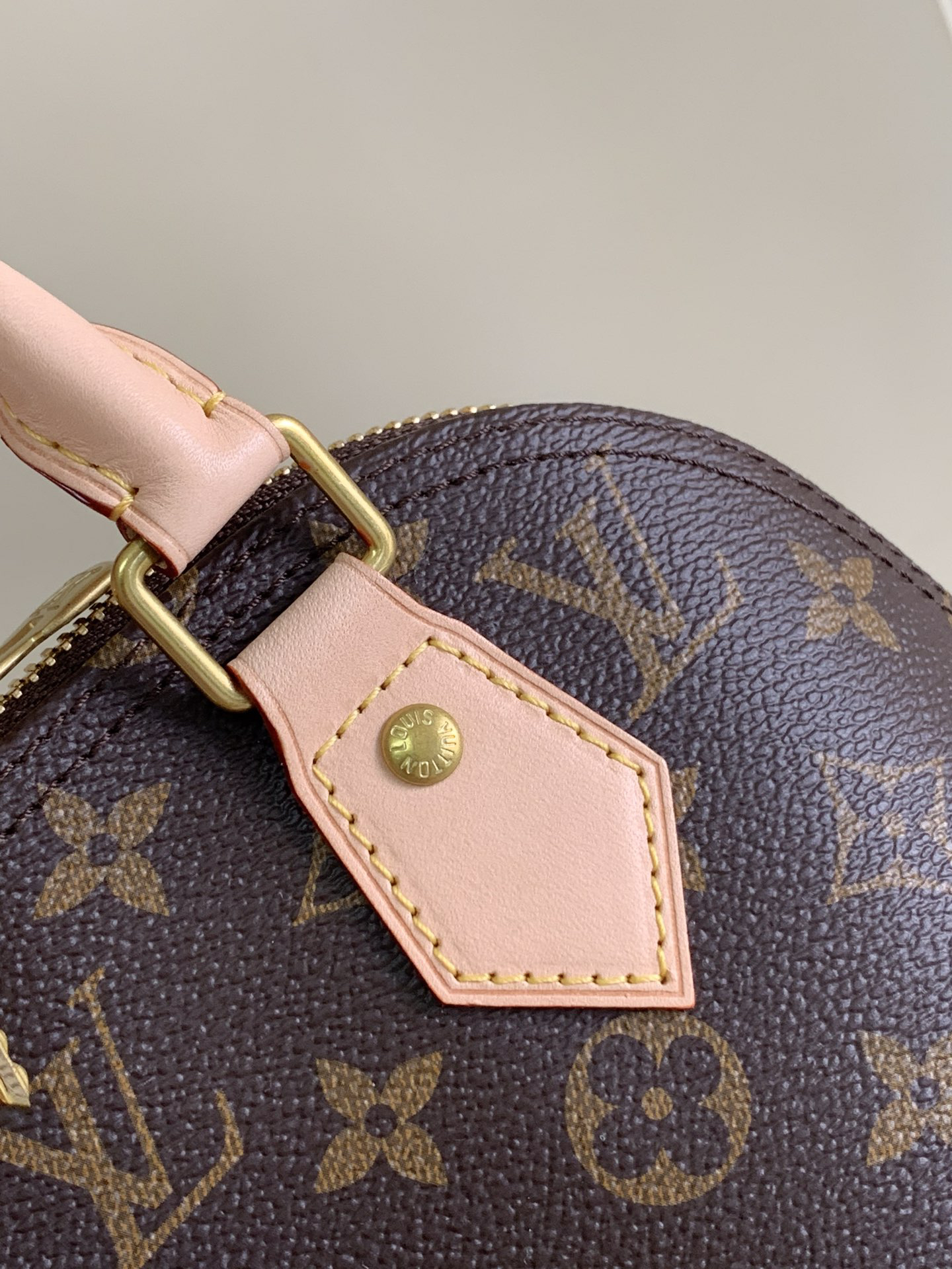 Louis Vuitton Alma Monogram Crossbody Bag M53152 - Image 5