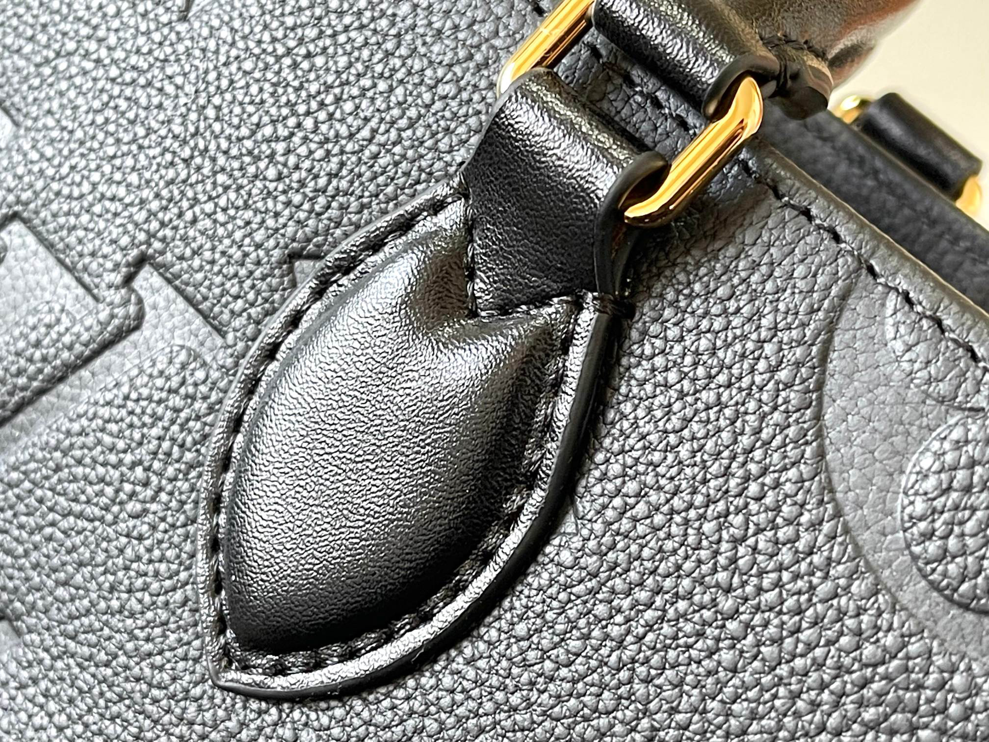 Louis Vuitton OnTheGo East West Handbag in Monogram Empreinte Leather - Image 5