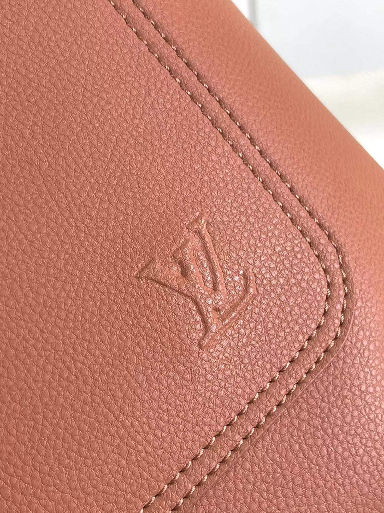 Fastline LV-Pattern Waxed Cowhide Leather Backpack - Image 5