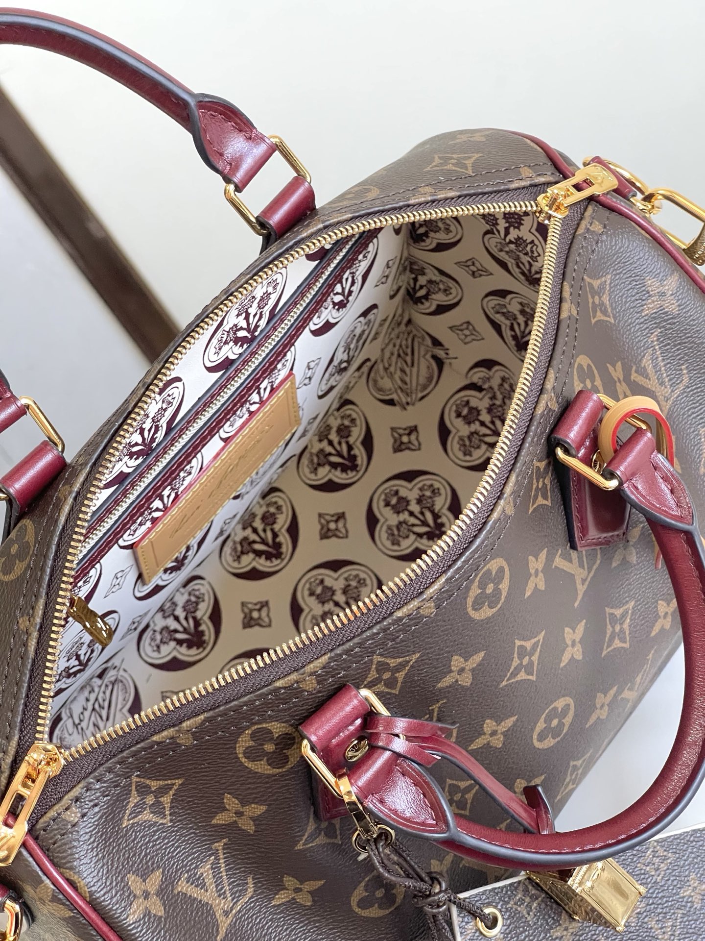 Louis Vuitton Speedy Soft 30 Crossbody Bag in Monogram Canvas - Image 5