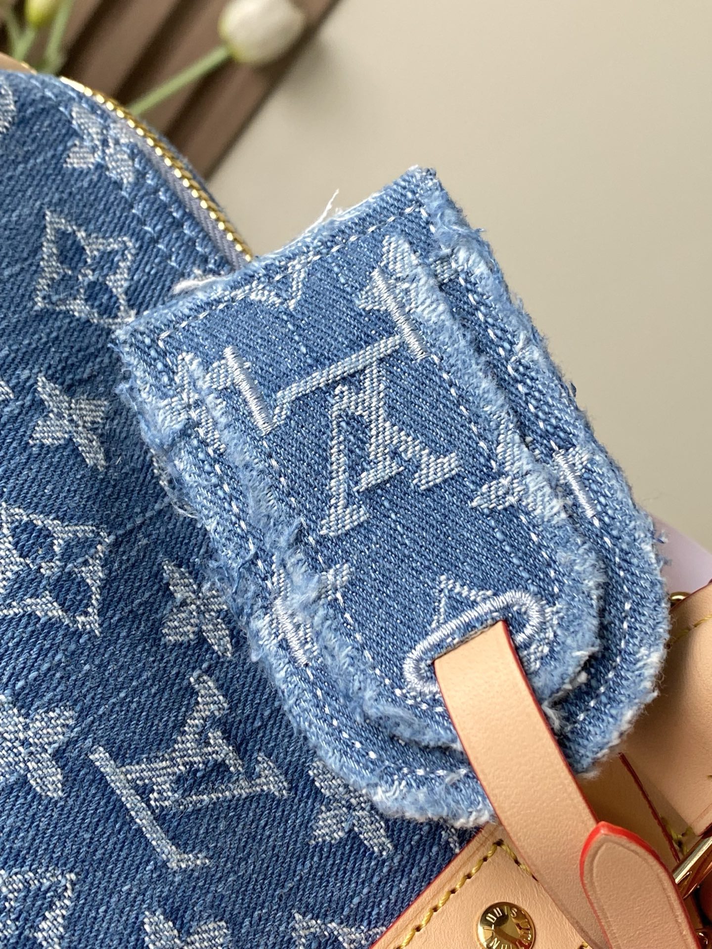 Louis Vuitton Keepall Bandoulière 45 Travel Bag in Blue Denim - Image 5