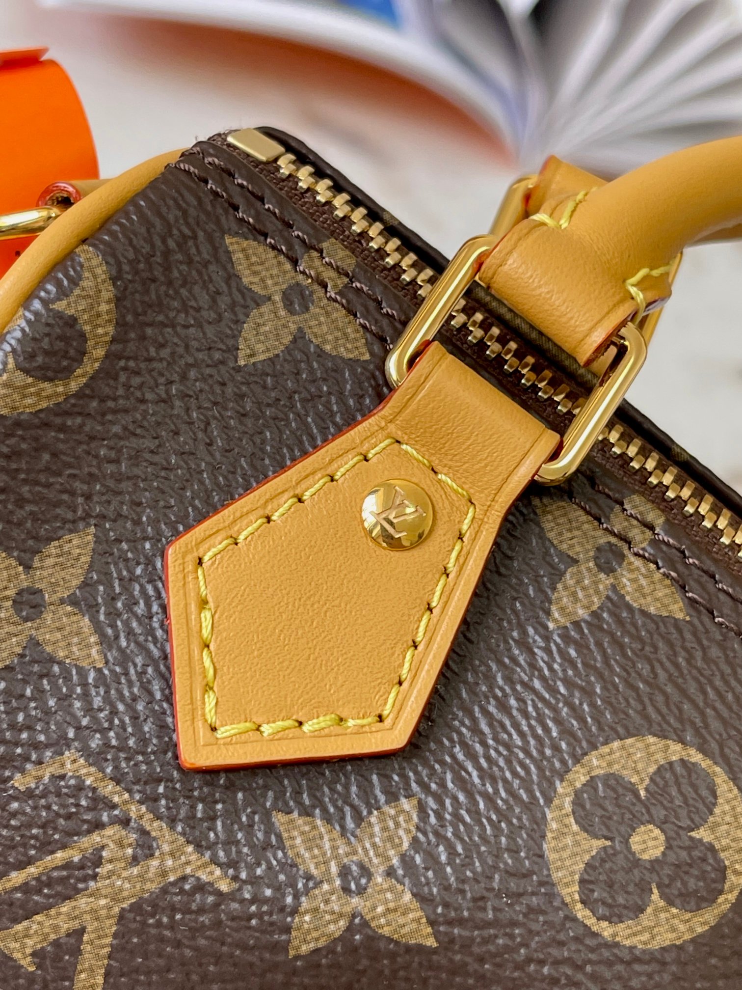 Louis Vuitton Speedy Handbag M81085 - Image 5