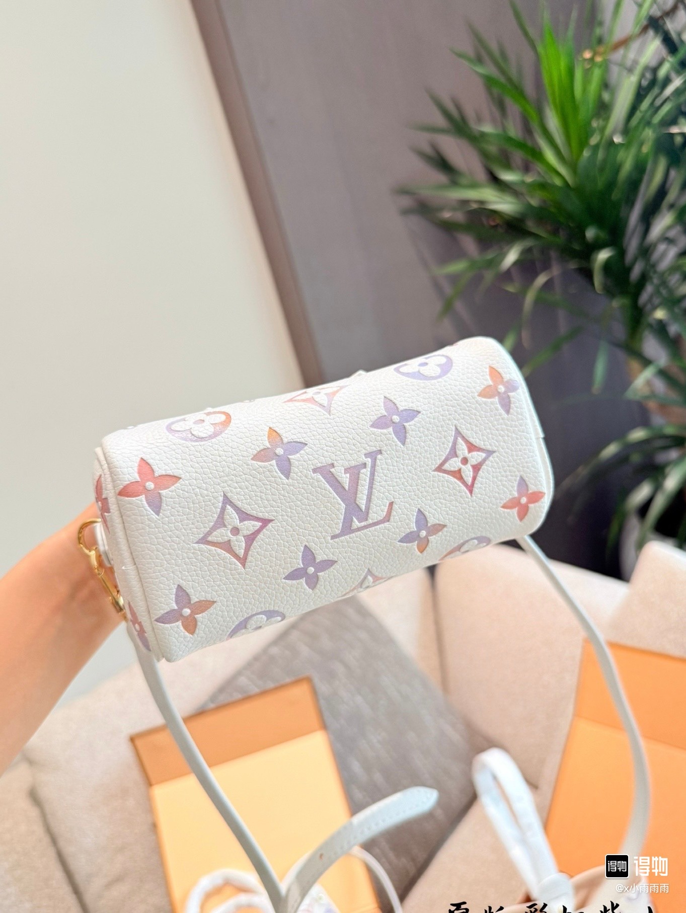 Nano Speedy 16 Handbag - Image 5
