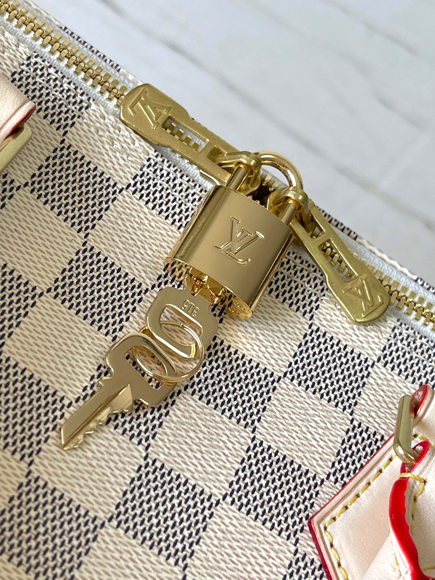Louis Vuitton Speedy 30 Handbag in Damier Azur Canvas - Image 5