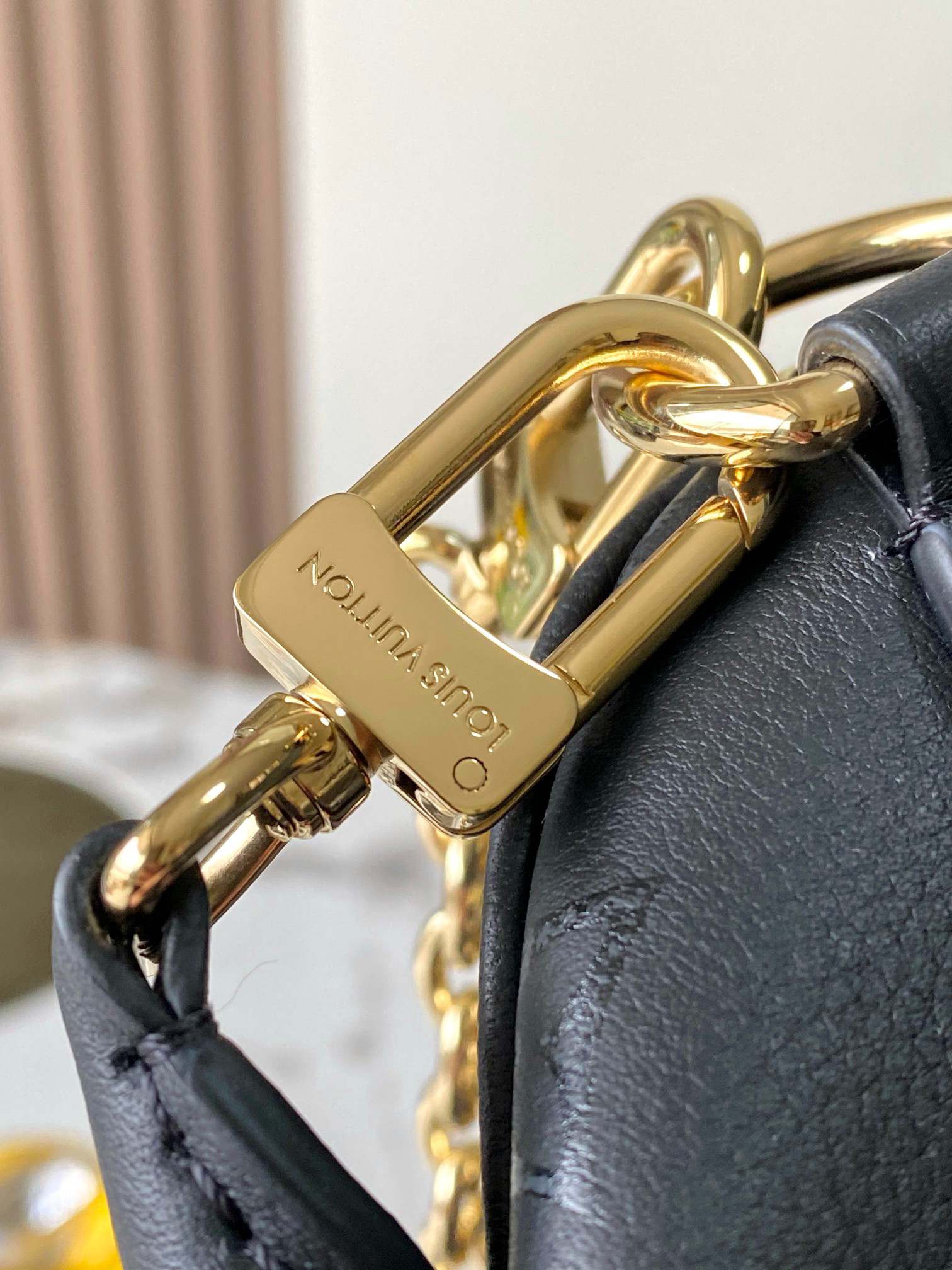 Louis Vuitton Speedy Bandoulière 25 Leather Crossbody Bag - Image 5