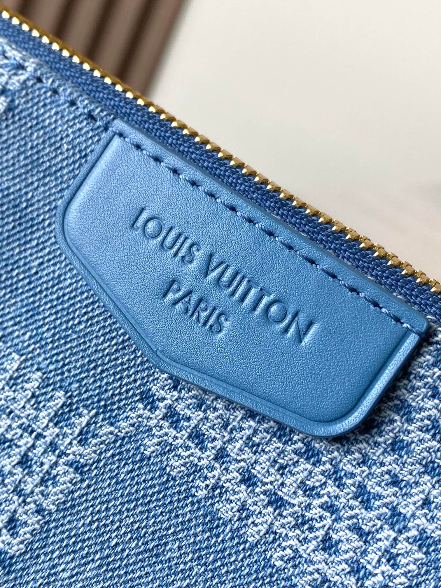 Speedy 18 Bandoulière Denim Crossbody Bag - Image 5