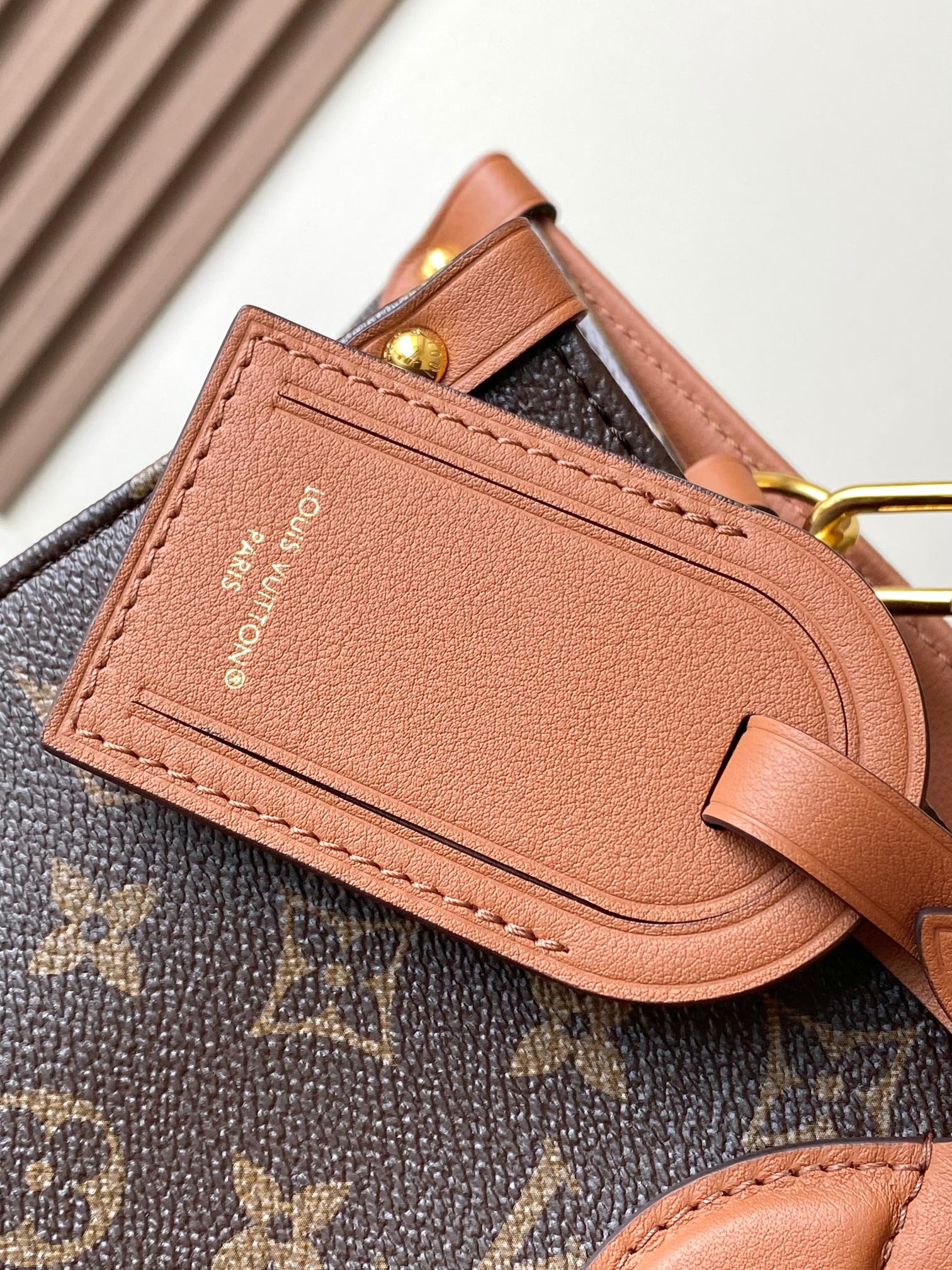 Louis Vuitton OnTheGo Organizer Handbag - Image 5