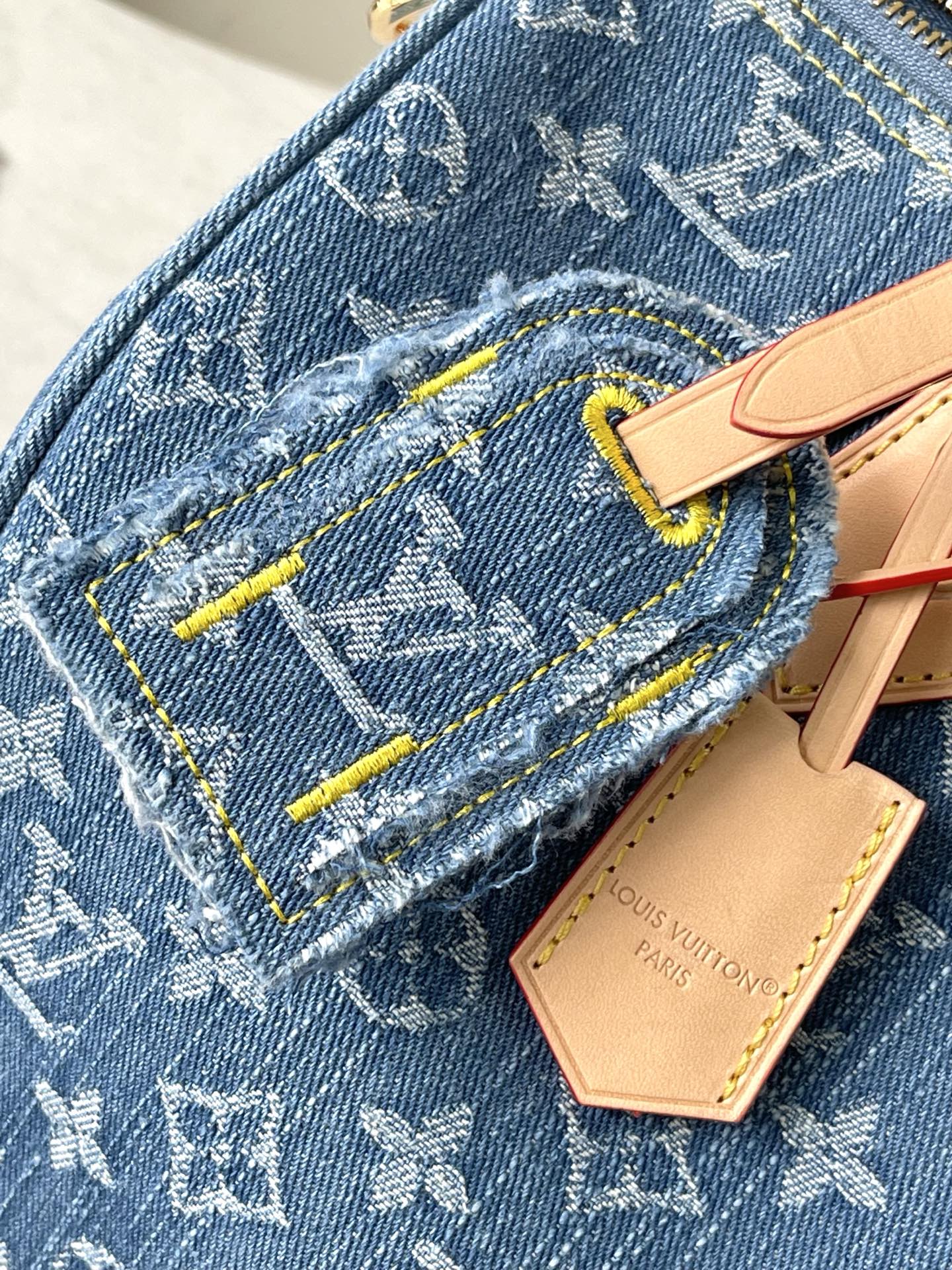 Louis Vuitton Speedy Bandoulière 30 Denim Handbag - Image 5