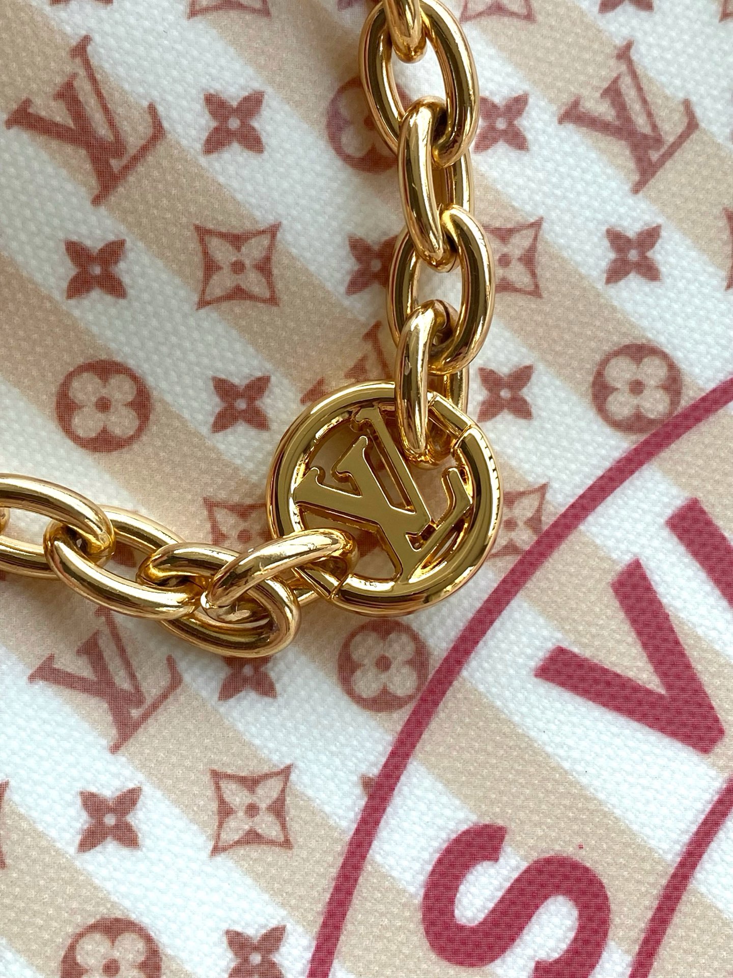 Neverfull MM Monogram Canvas Tote Bag - Image 5