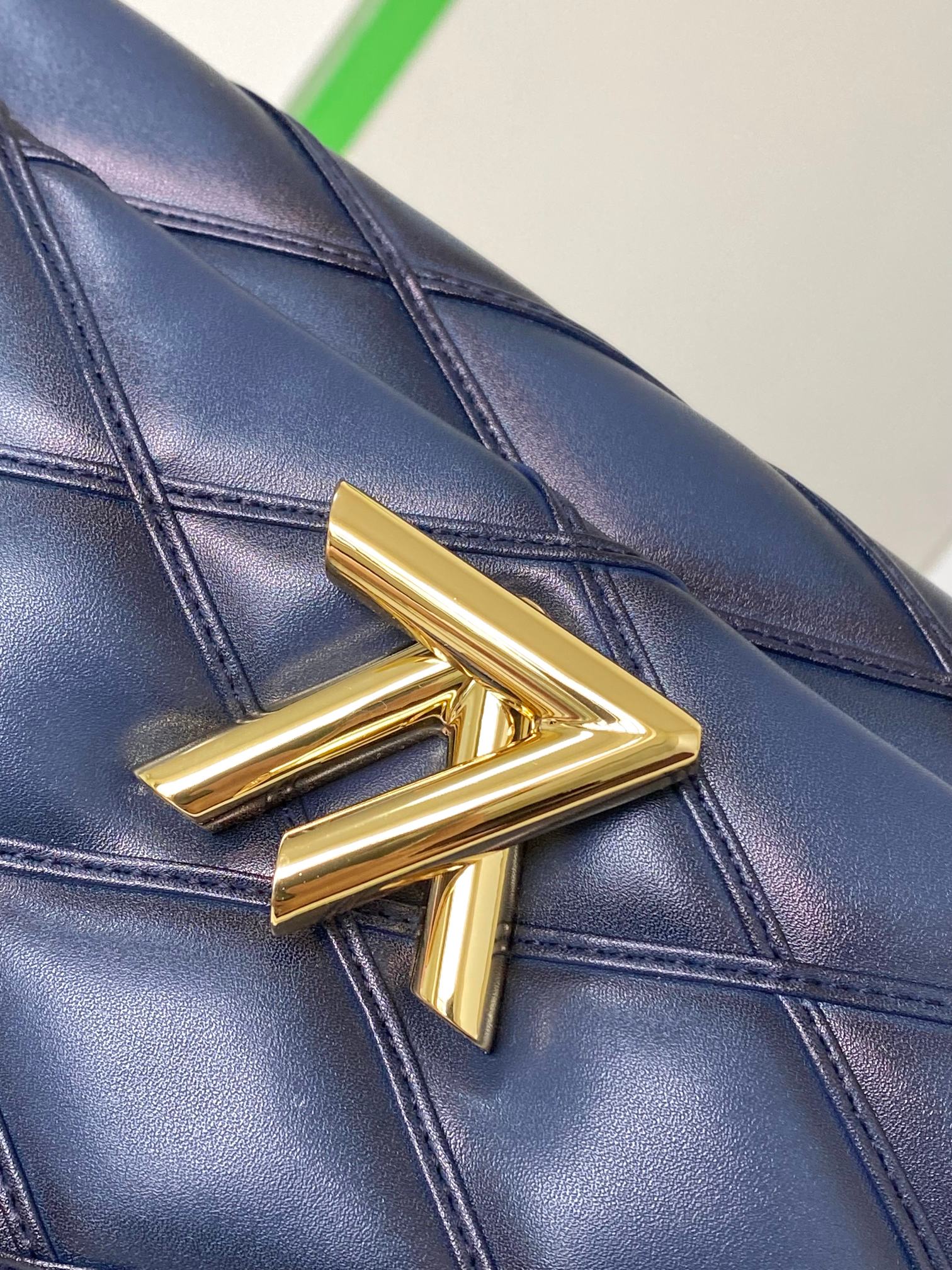 Louis Vuitton GO-14 Twist Medium Shoulder Bag - Image 5
