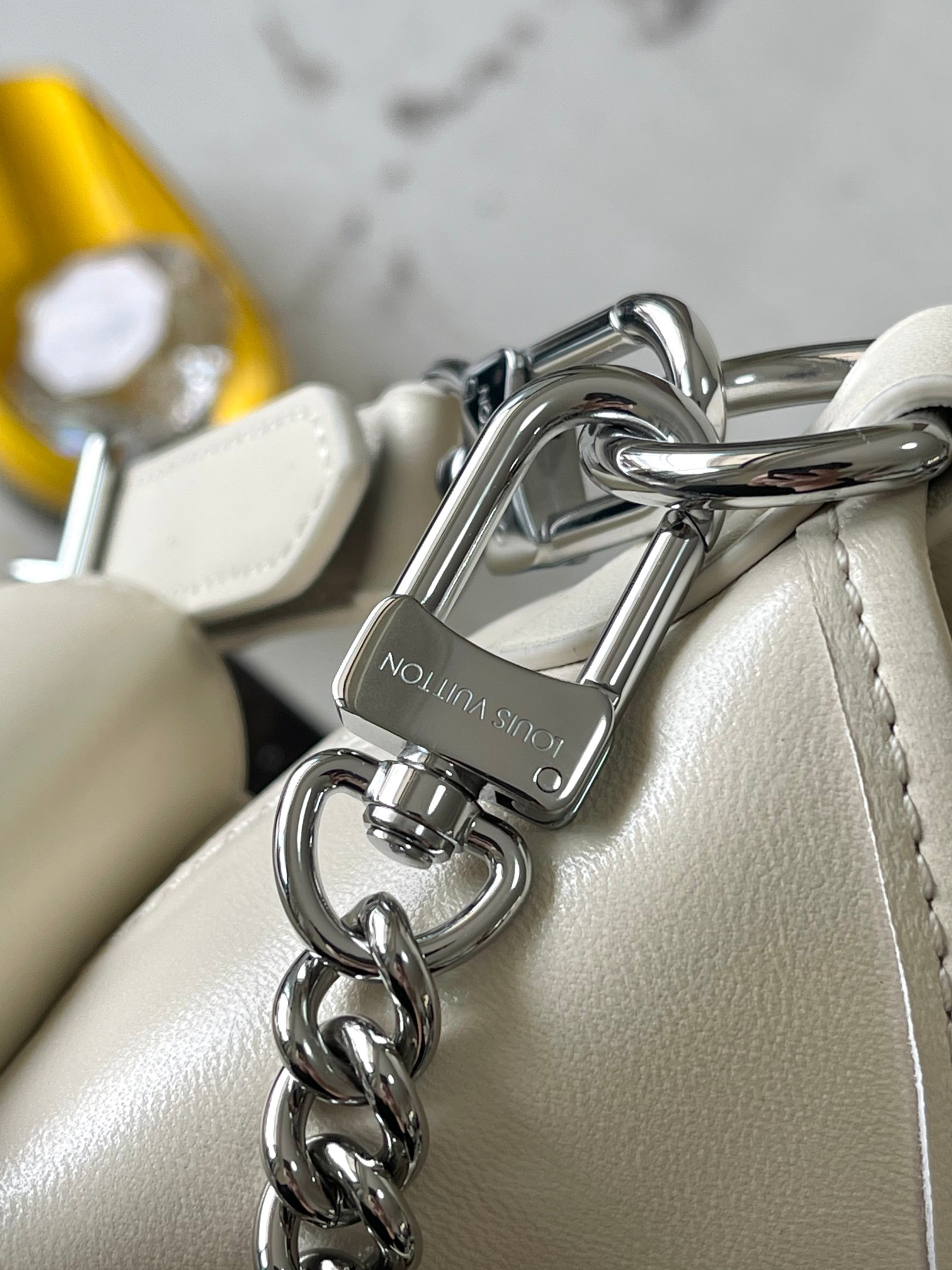 Carryall Cargo Small Handbag - Image 5