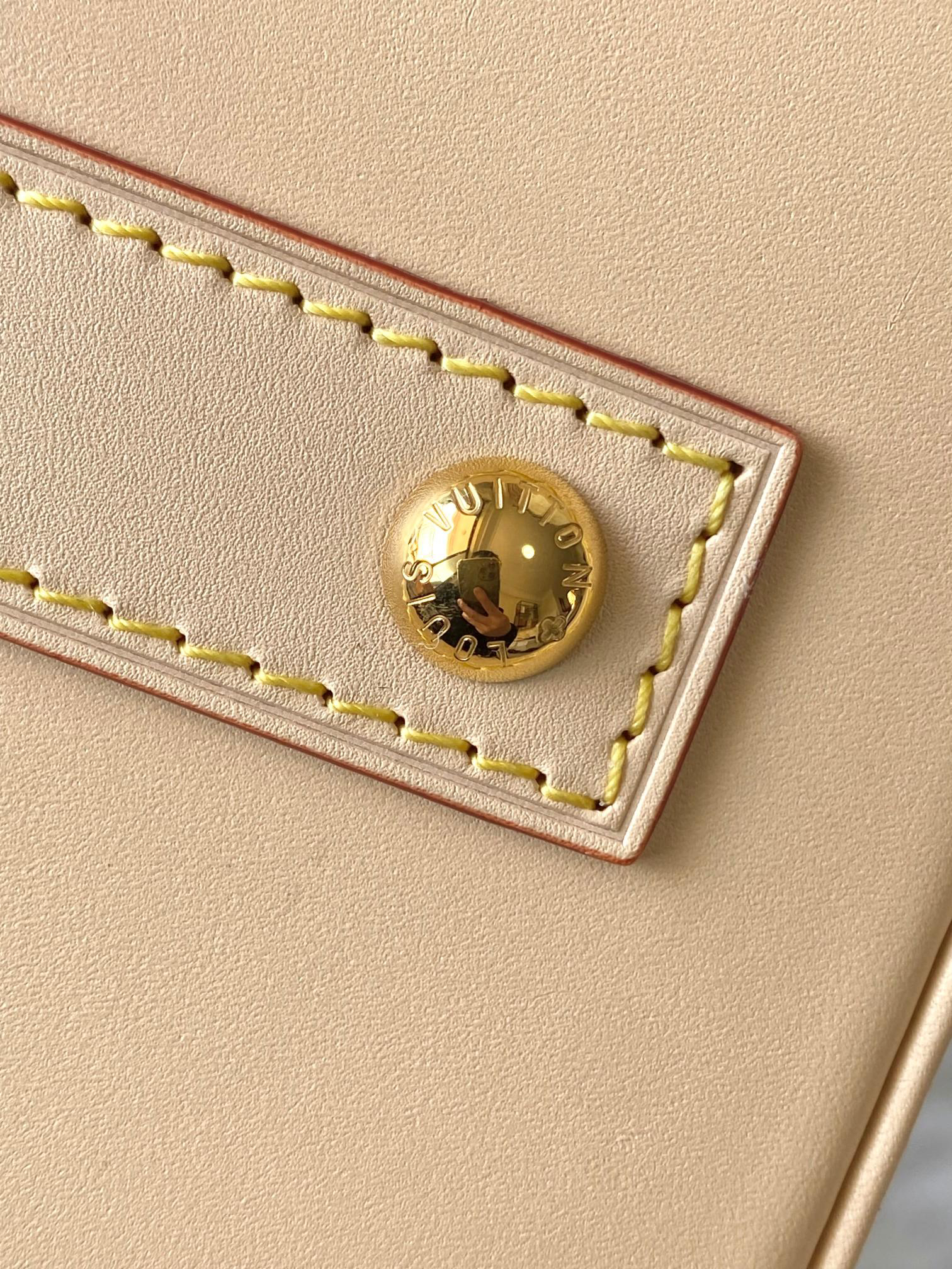 Louis Vuitton Alma BB Handbag - Image 5