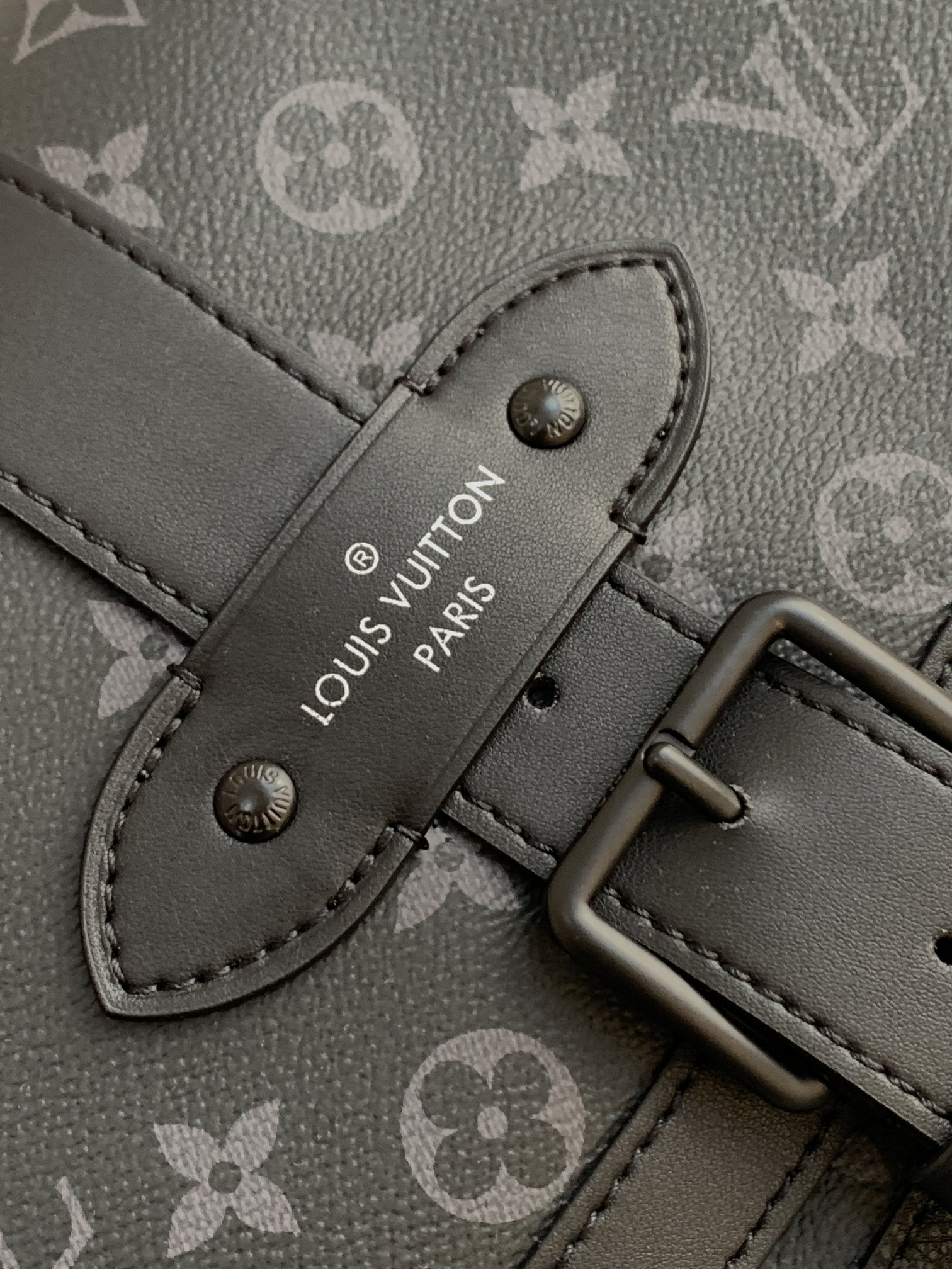 Louis Vuitton Saumur Messenger Bag M45911 in Monogram Eclipse Canvas and Leather - Image 5
