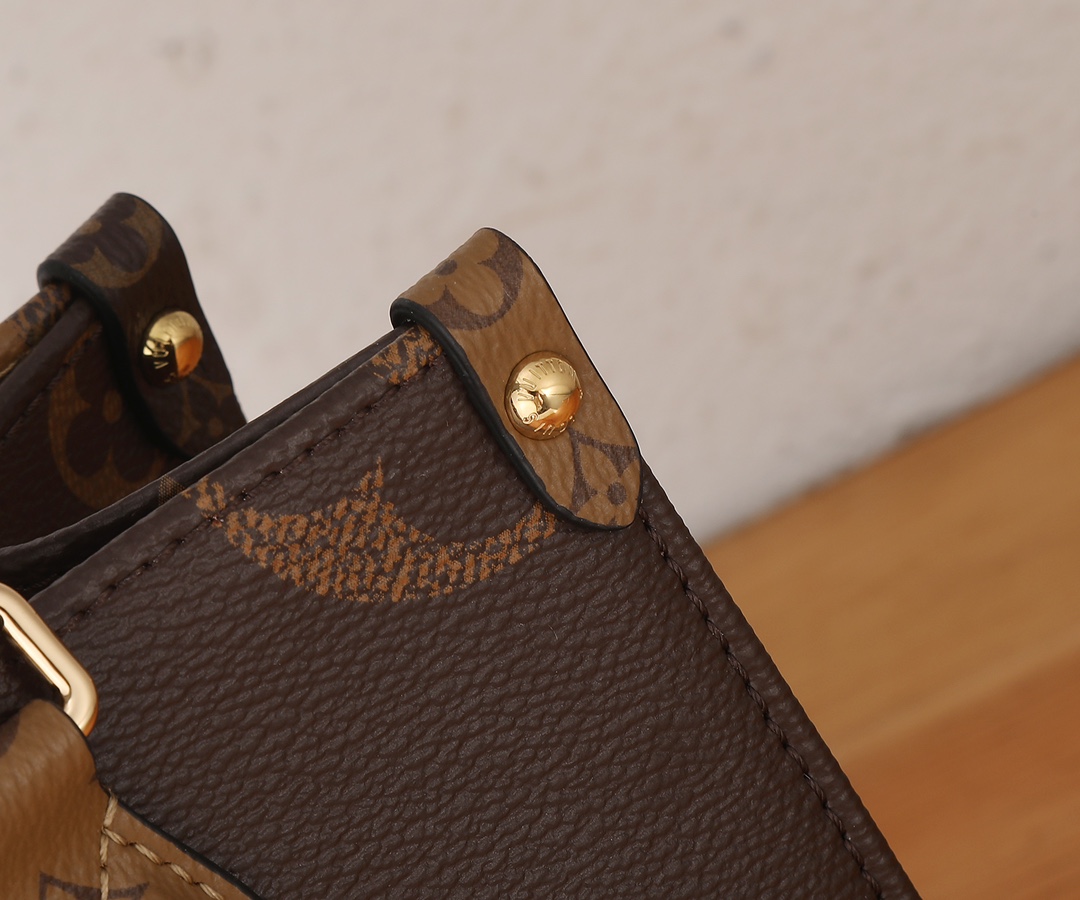Louis Vuitton OnTheGo Small Handbag in Monogram and Monogram Reverse Canvas - Image 5