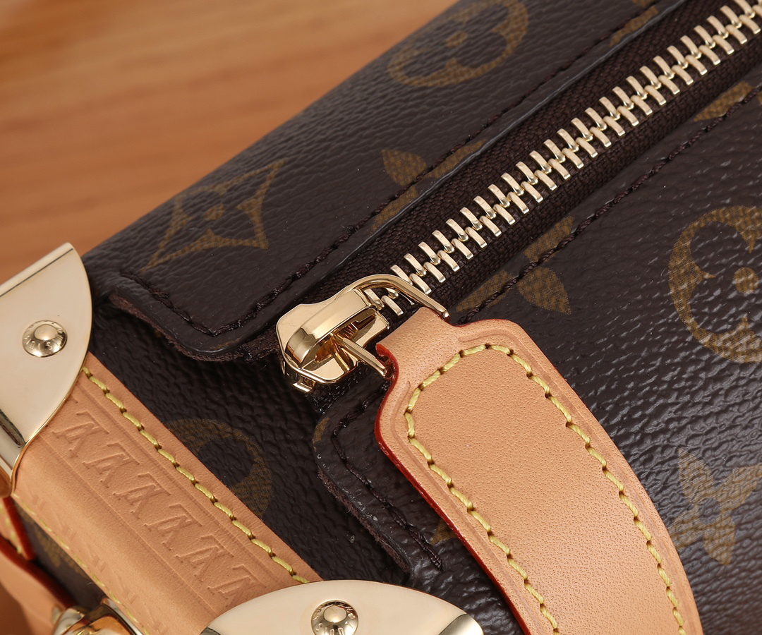 Louis Vuitton Side Trunk Small Handbag - Image 5