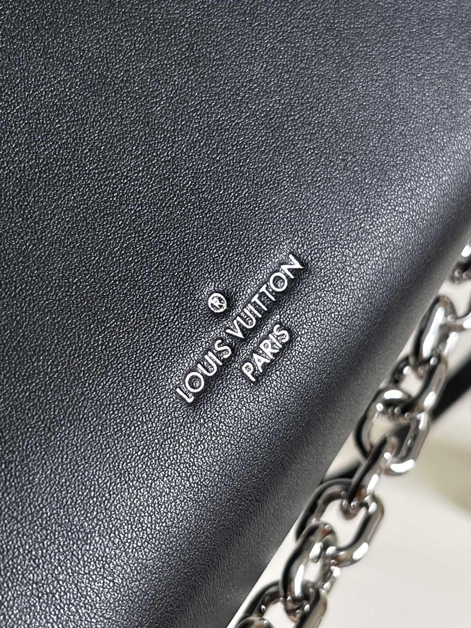 Louis Vuitton Side Trunk Medium Handbag - Image 5