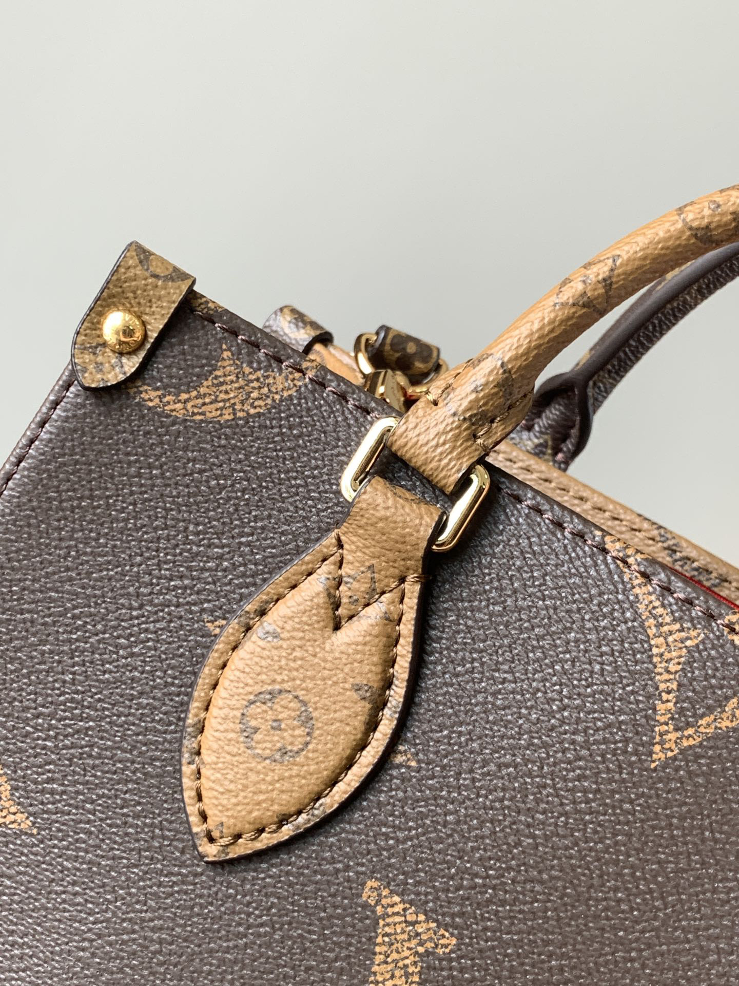 Louis Vuitton OnTheGo Small Tote Bag M46373 - Image 5