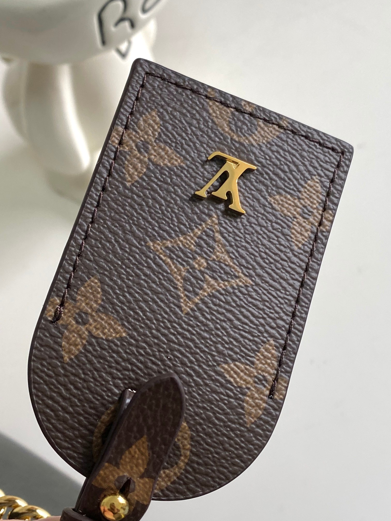 Louis Vuitton Nova Small Shoulder Bag - Image 5