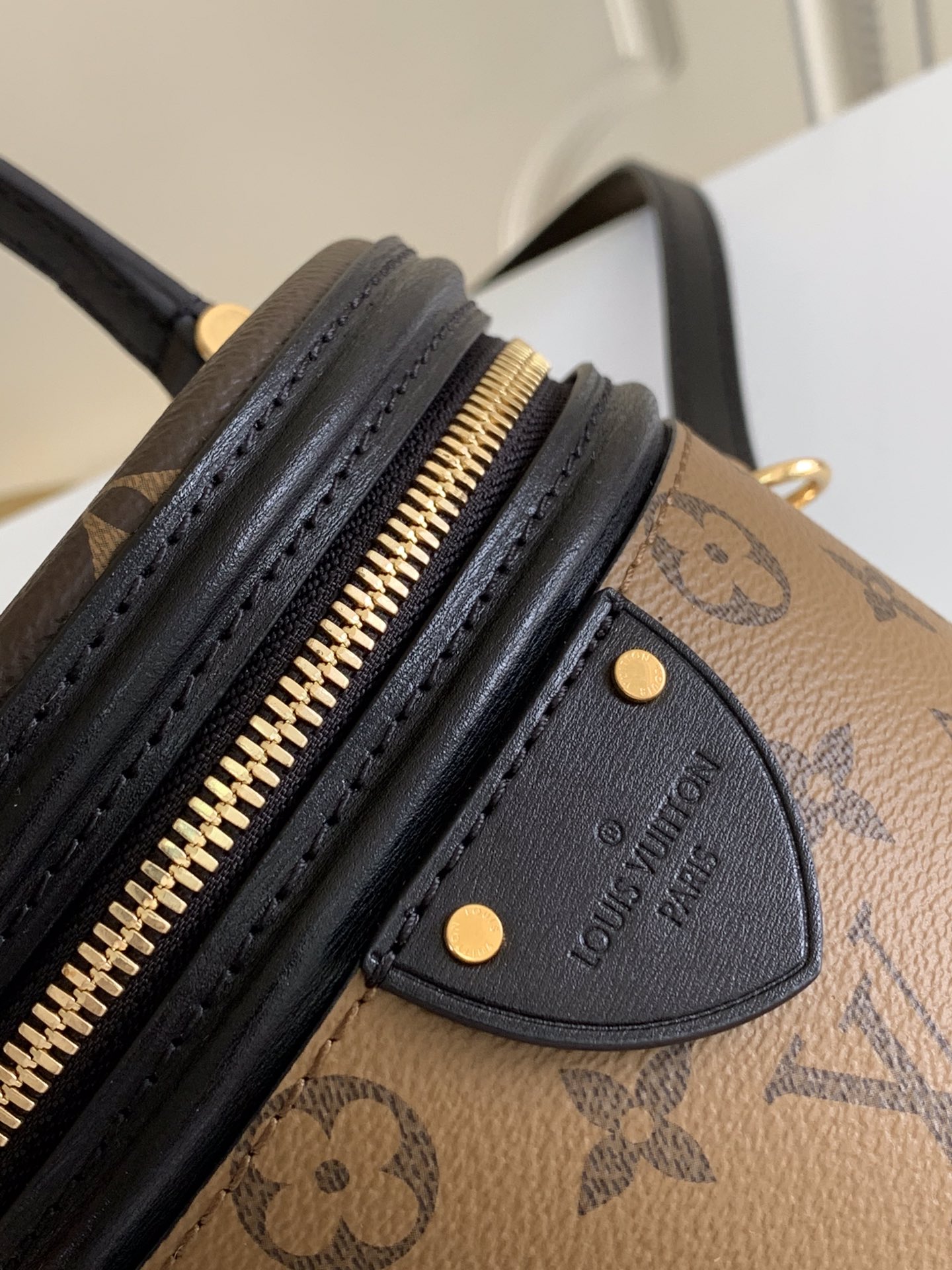 Louis Vuitton Vanity Handbag M43986 - Image 5
