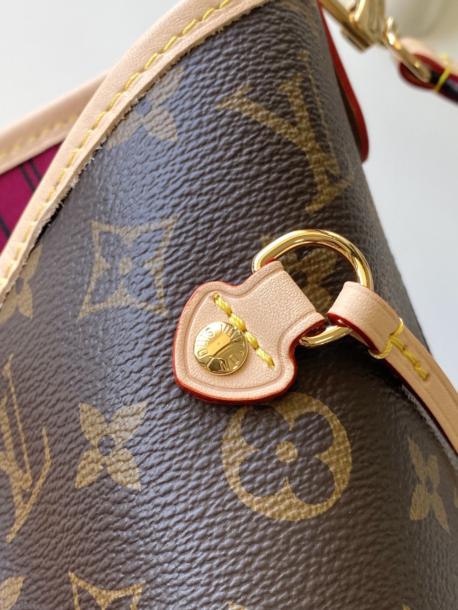 Neverfull MM Tote Bag in Damier Azur Canvas - Image 5